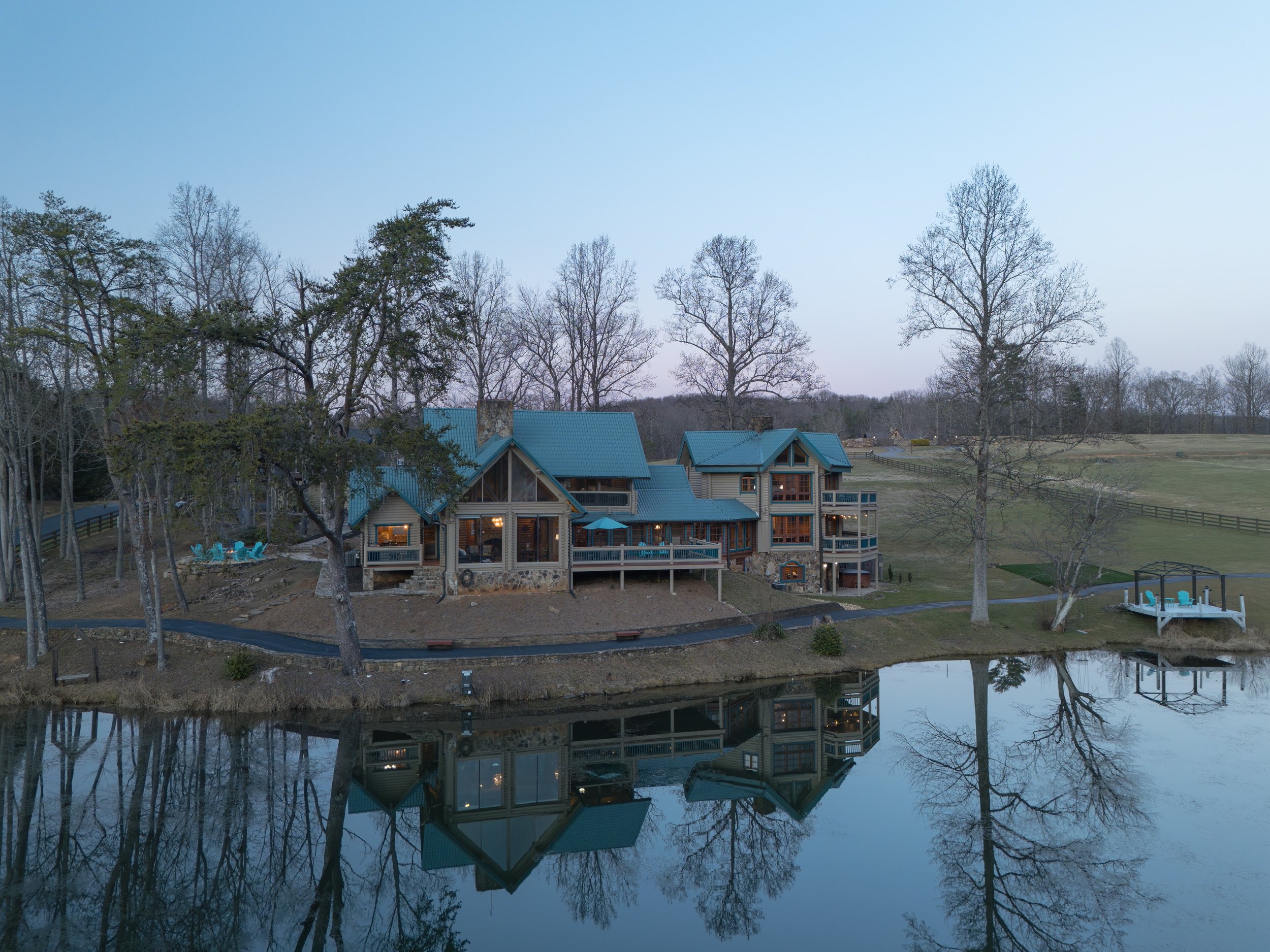 201 Mountainside Pkwy-1.jpg