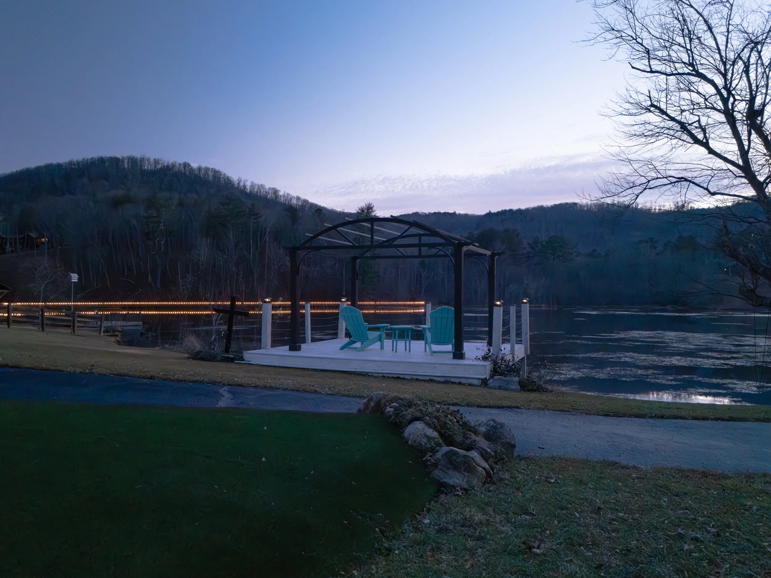 201 Mountainside Pkwy-4.jpg