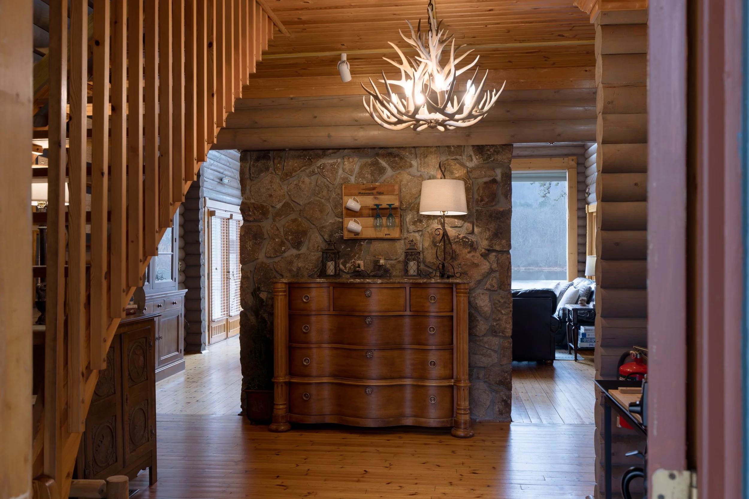 201 Mountainside Pkwy-19.jpg