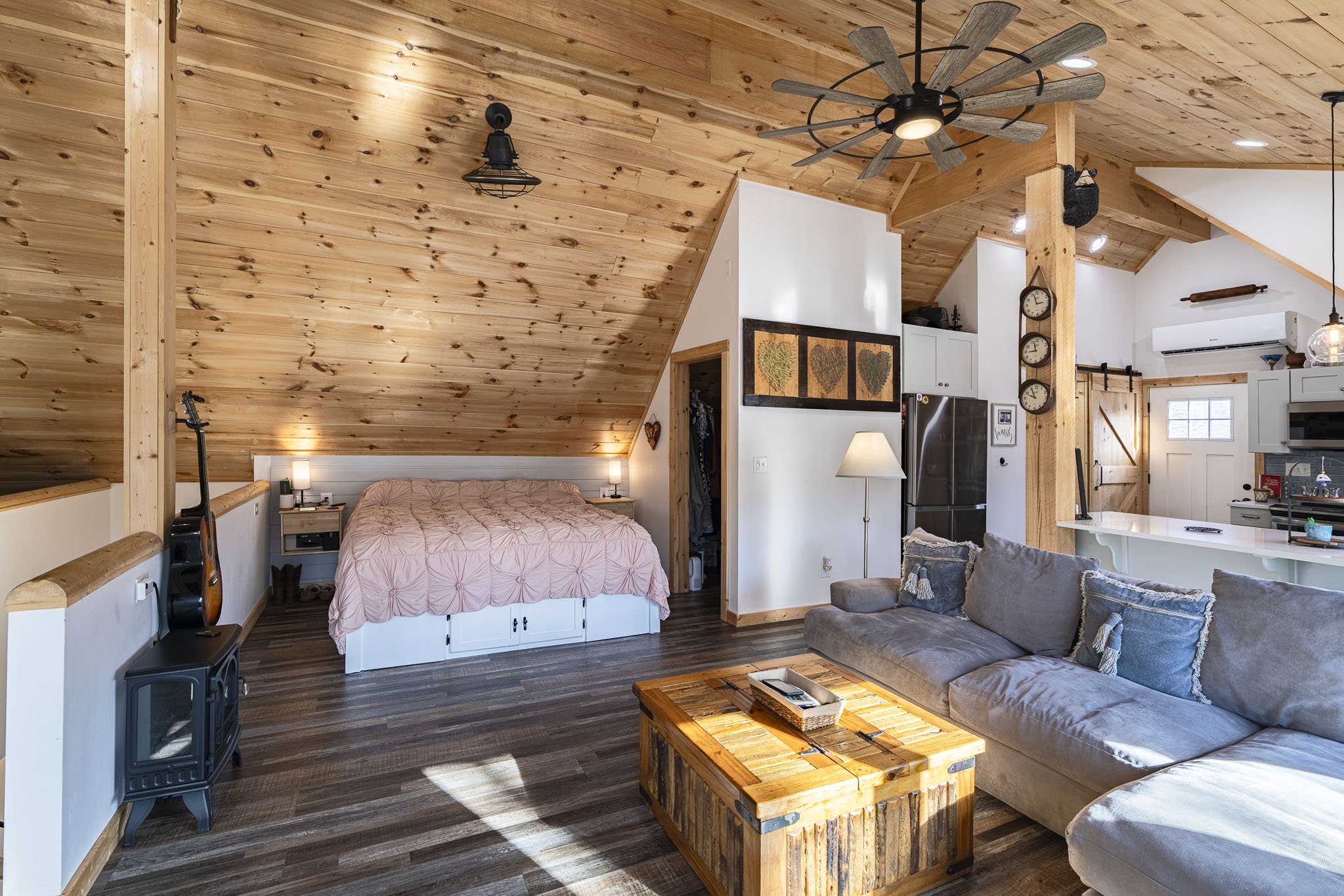 201 Mountainside Pkwy-83.jpg