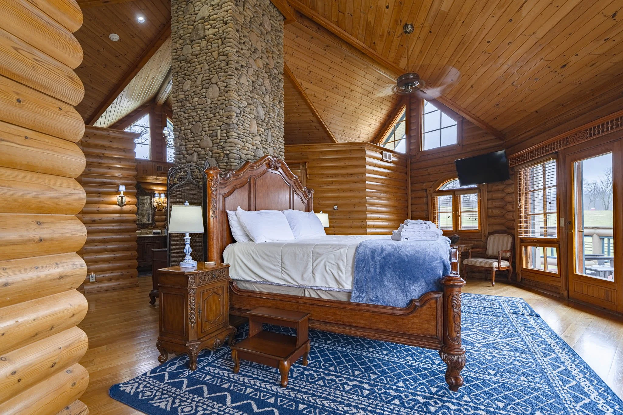 201 Mountainside Pkwy-56.jpg