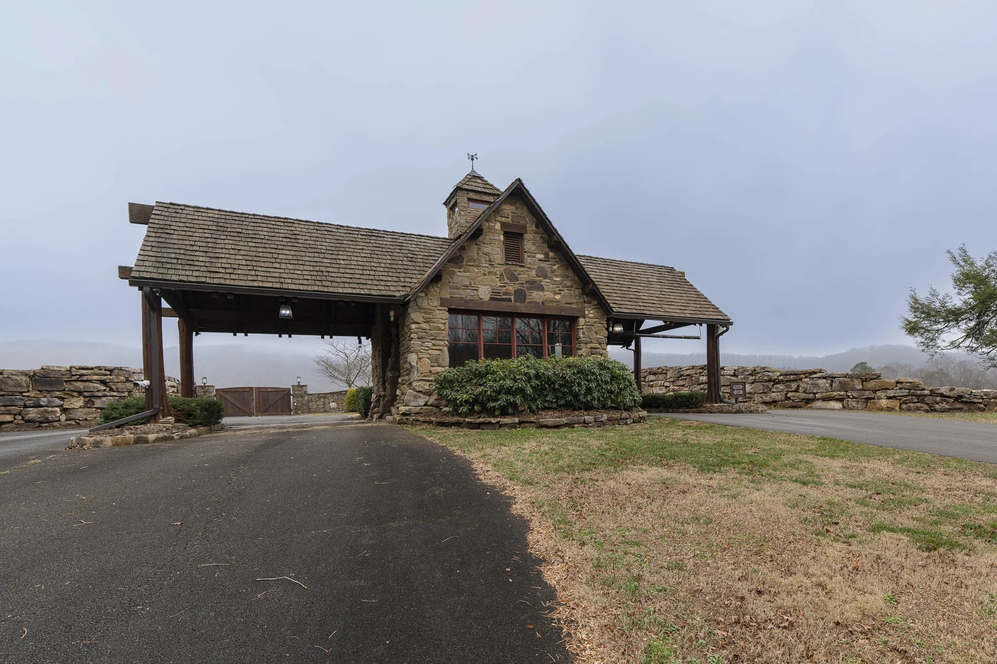 201 Mountainside Pkwy-02.jpg