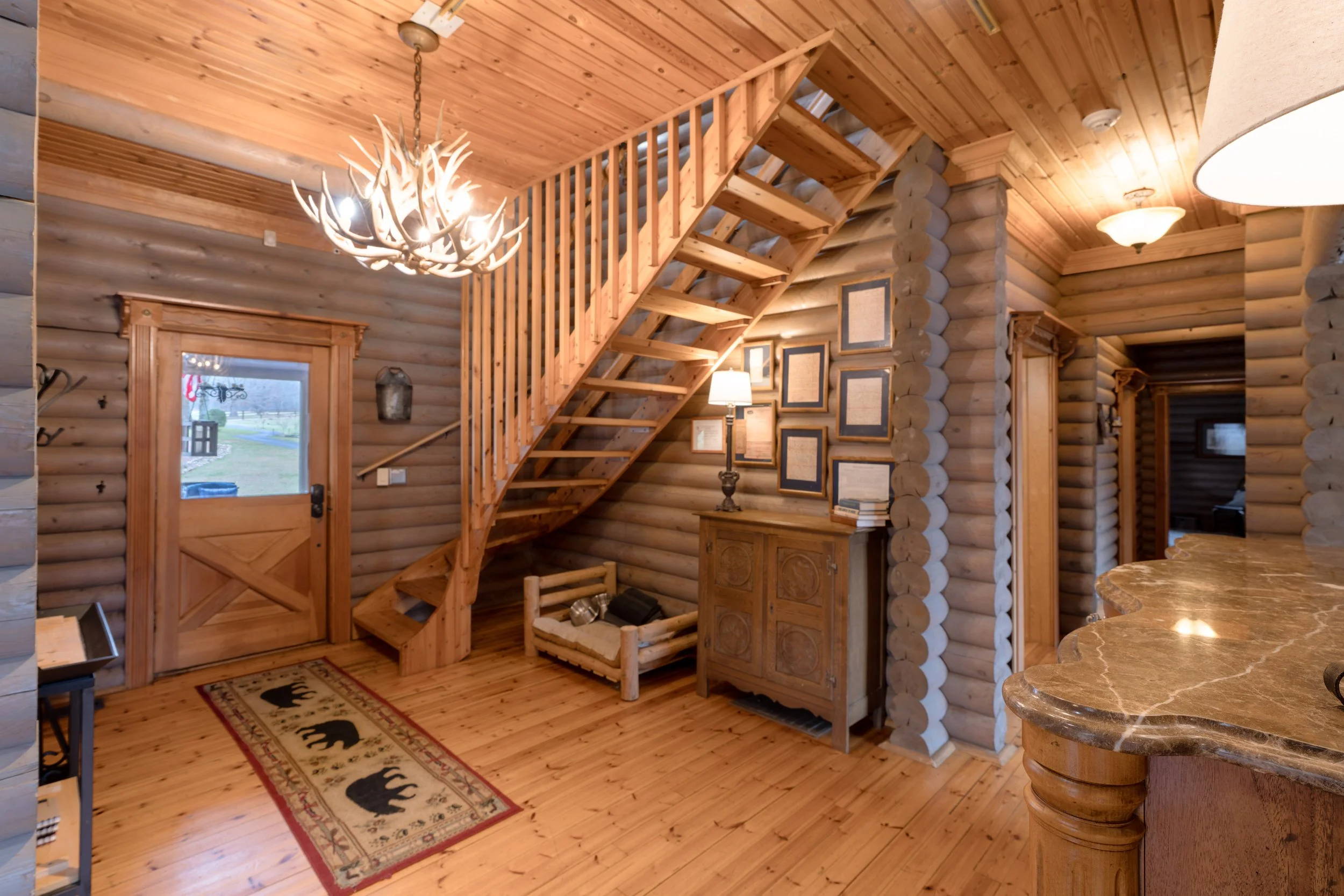 201 Mountainside Pkwy-20.jpg