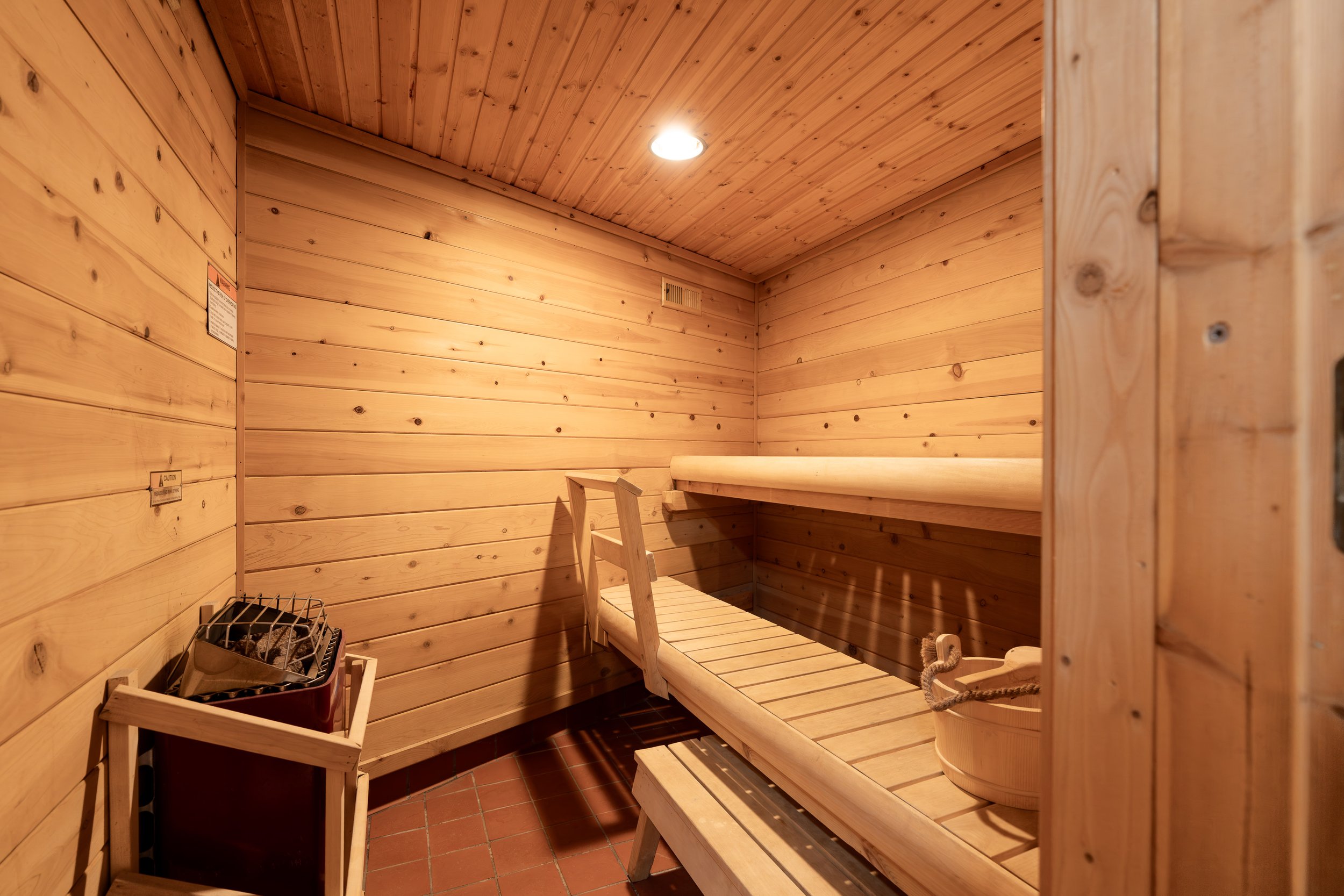 201 Mountainside Pkwy-37.jpg