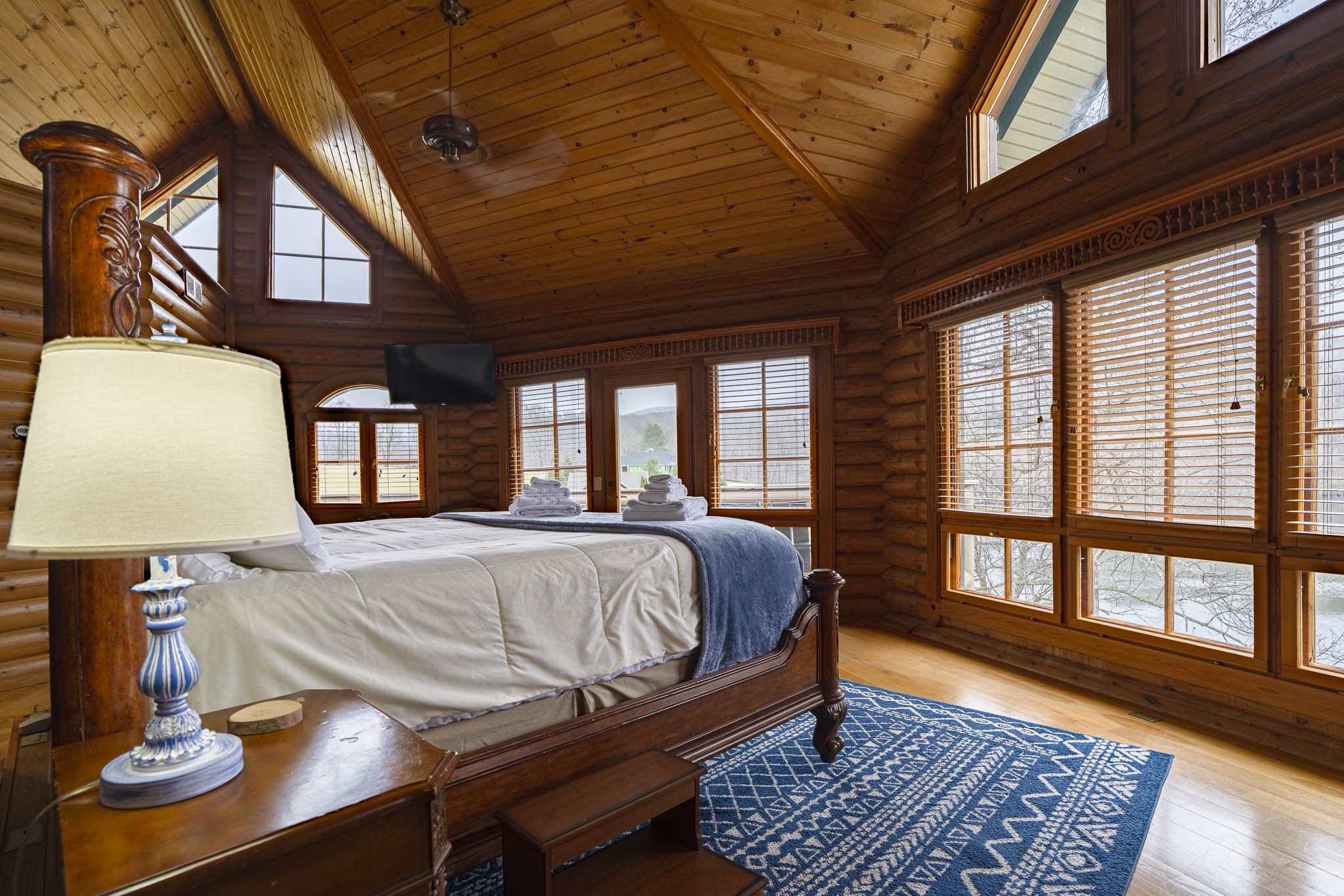 201 Mountainside Pkwy-55.jpg