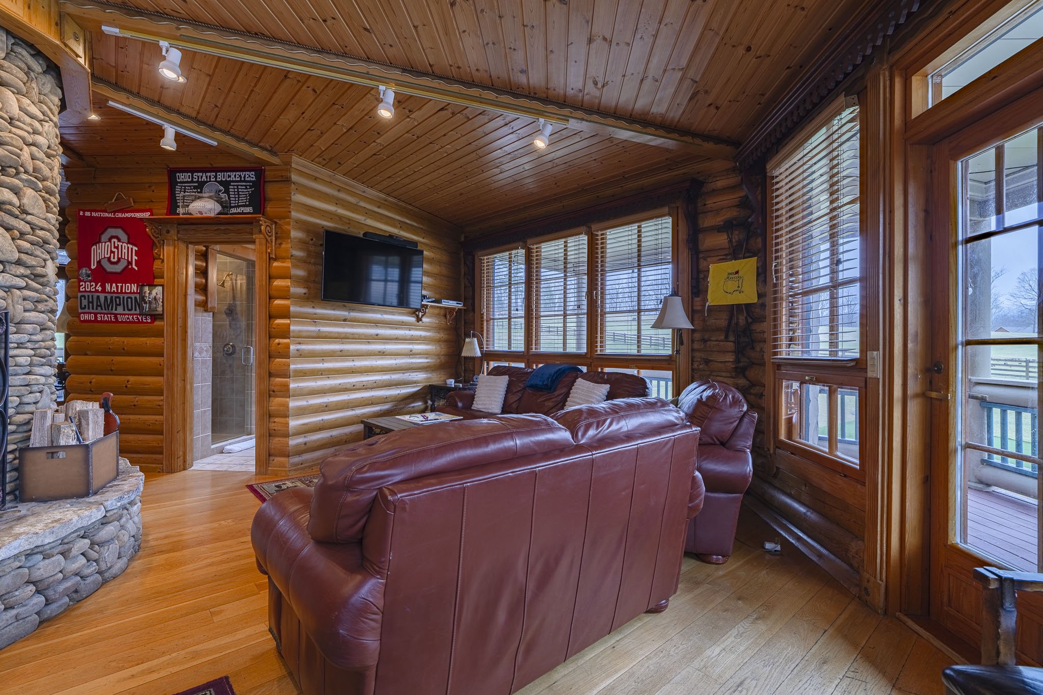 201 Mountainside Pkwy-39.jpg