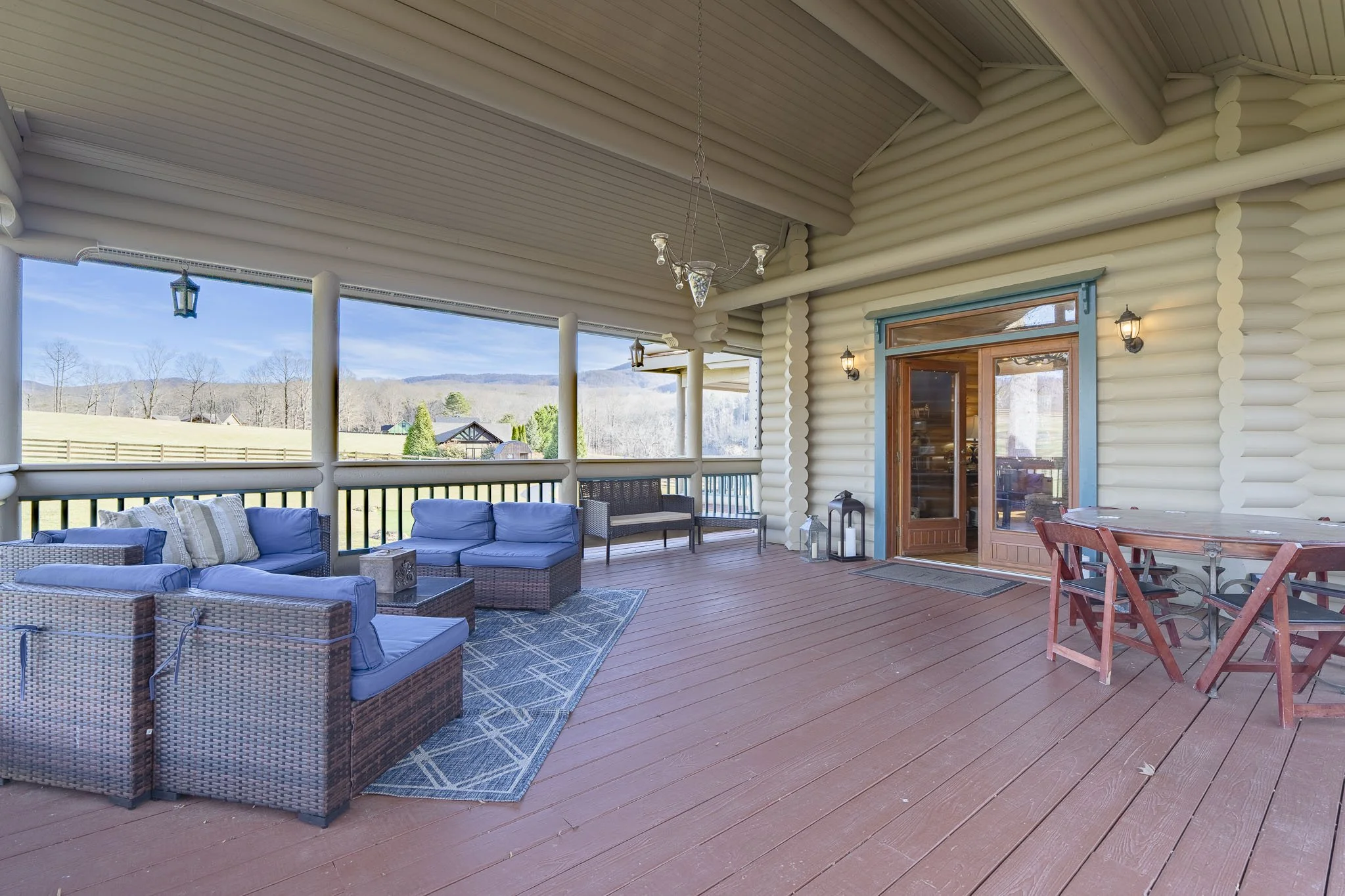 201 Mountainside Pkwy-43.jpg