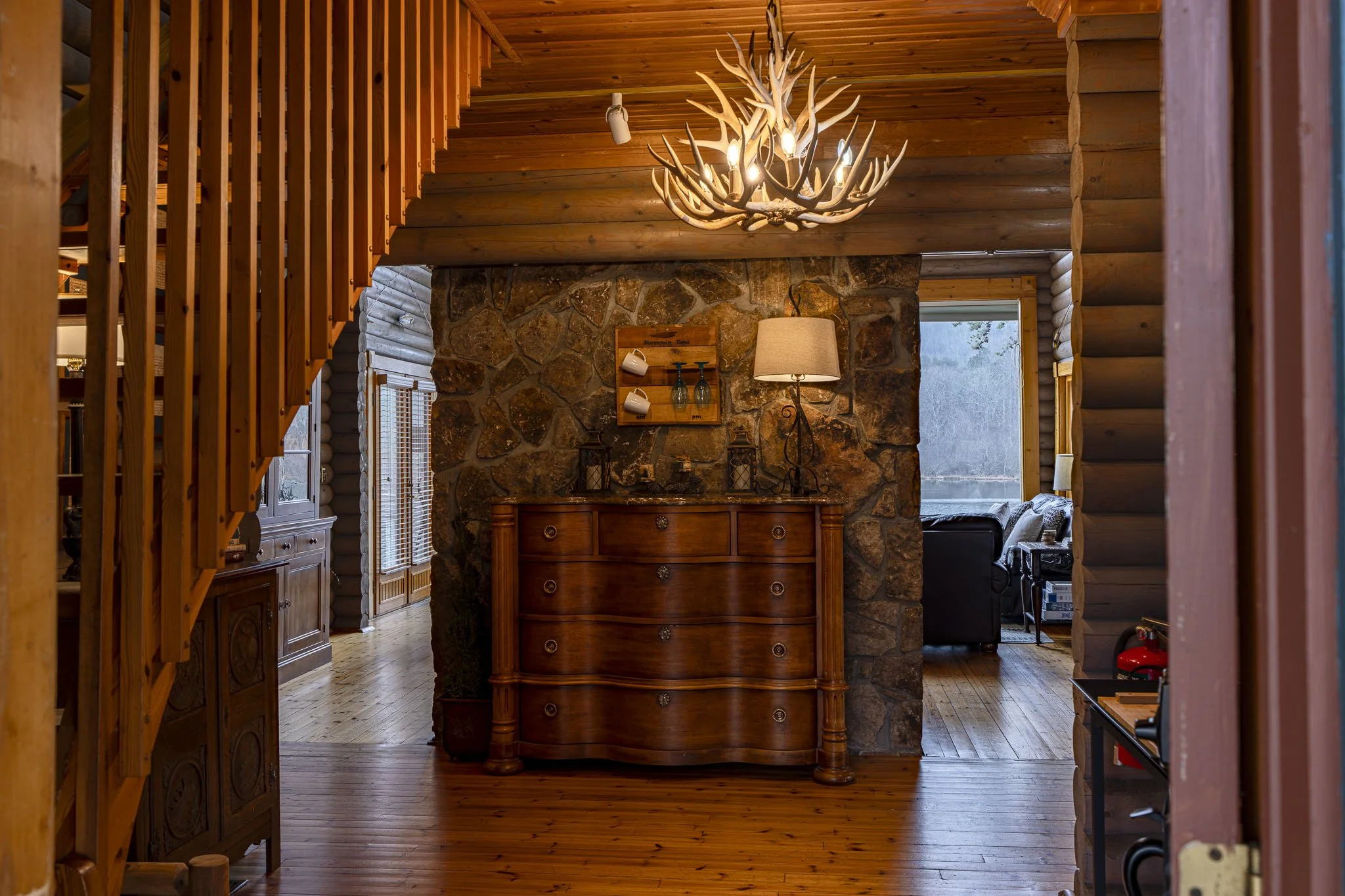 201 Mountainside Pkwy-14.jpg