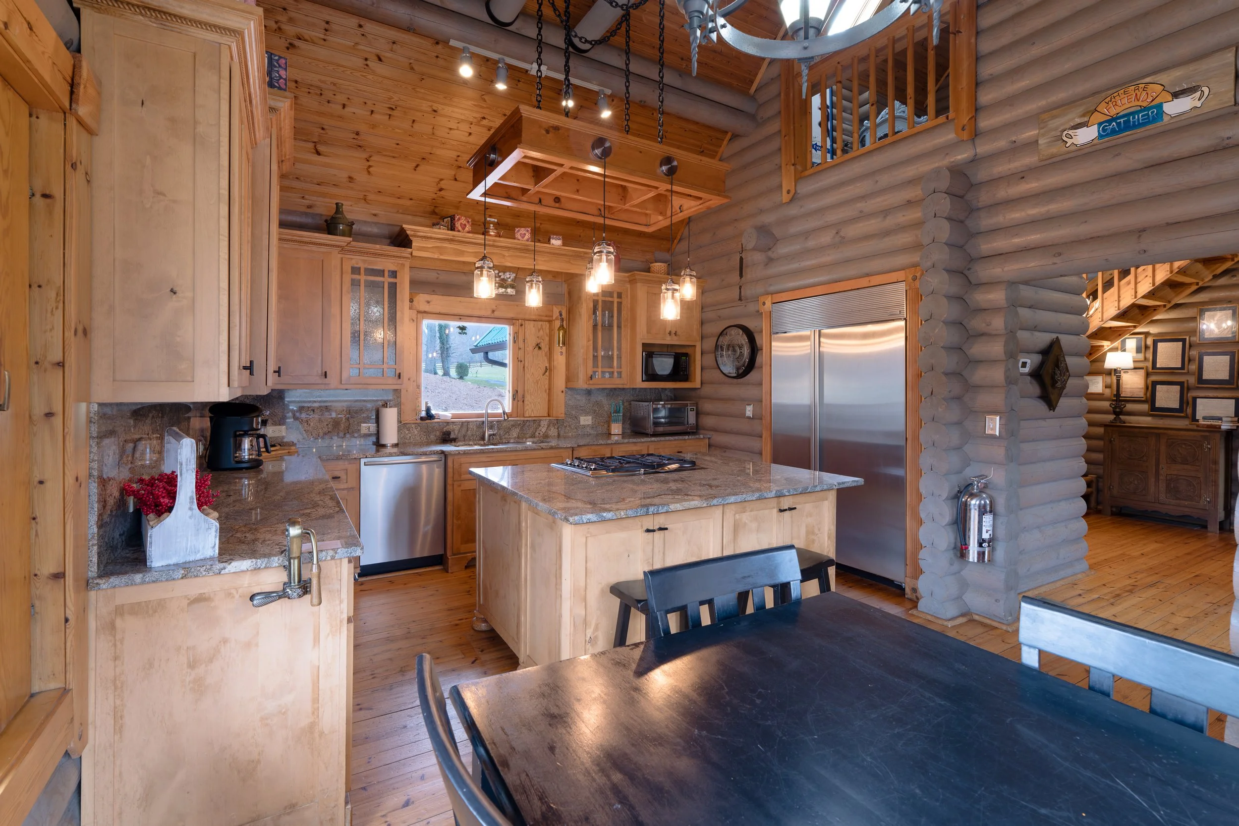 201 Mountainside Pkwy-23.jpg