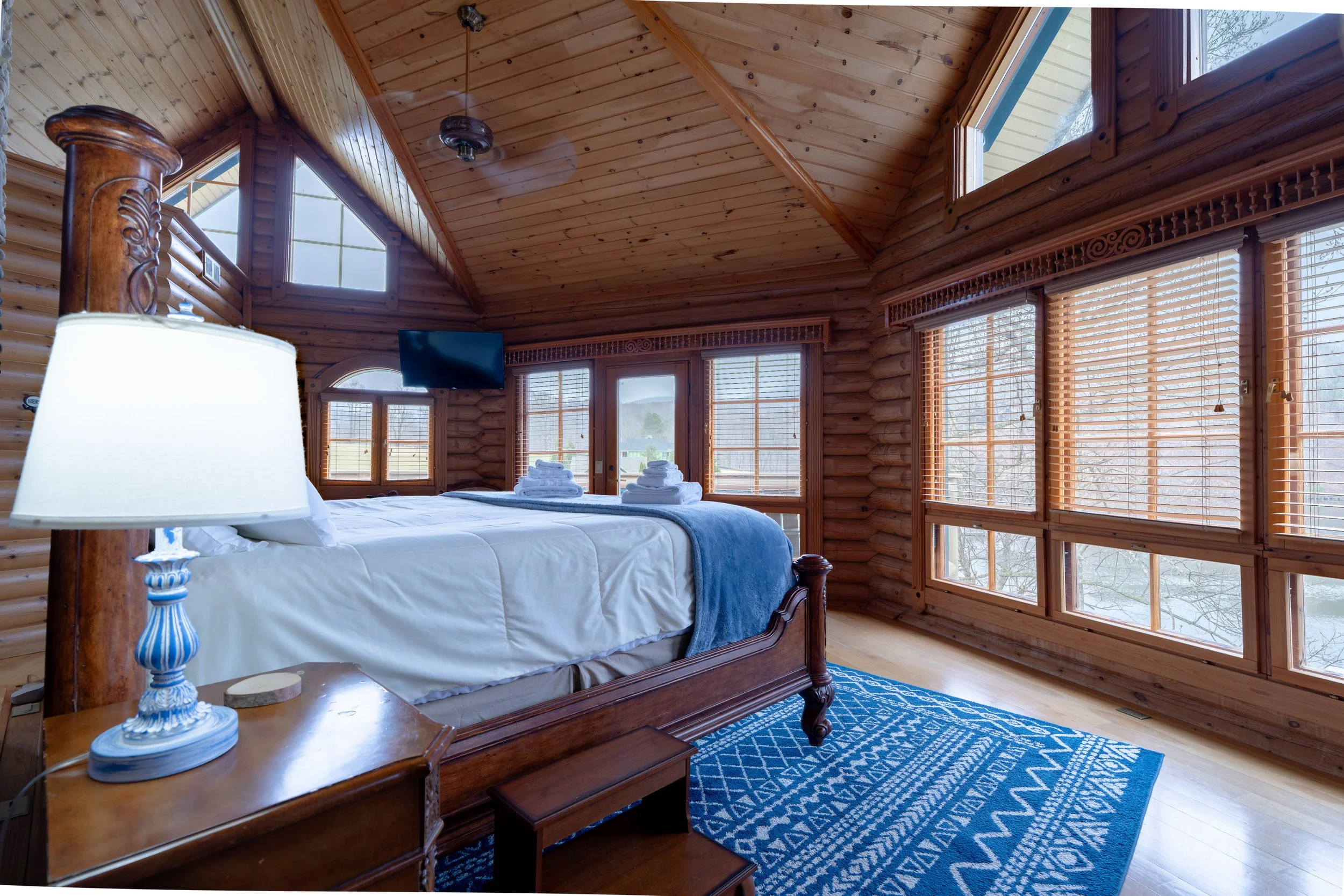 201 Mountainside Pkwy-40.jpg