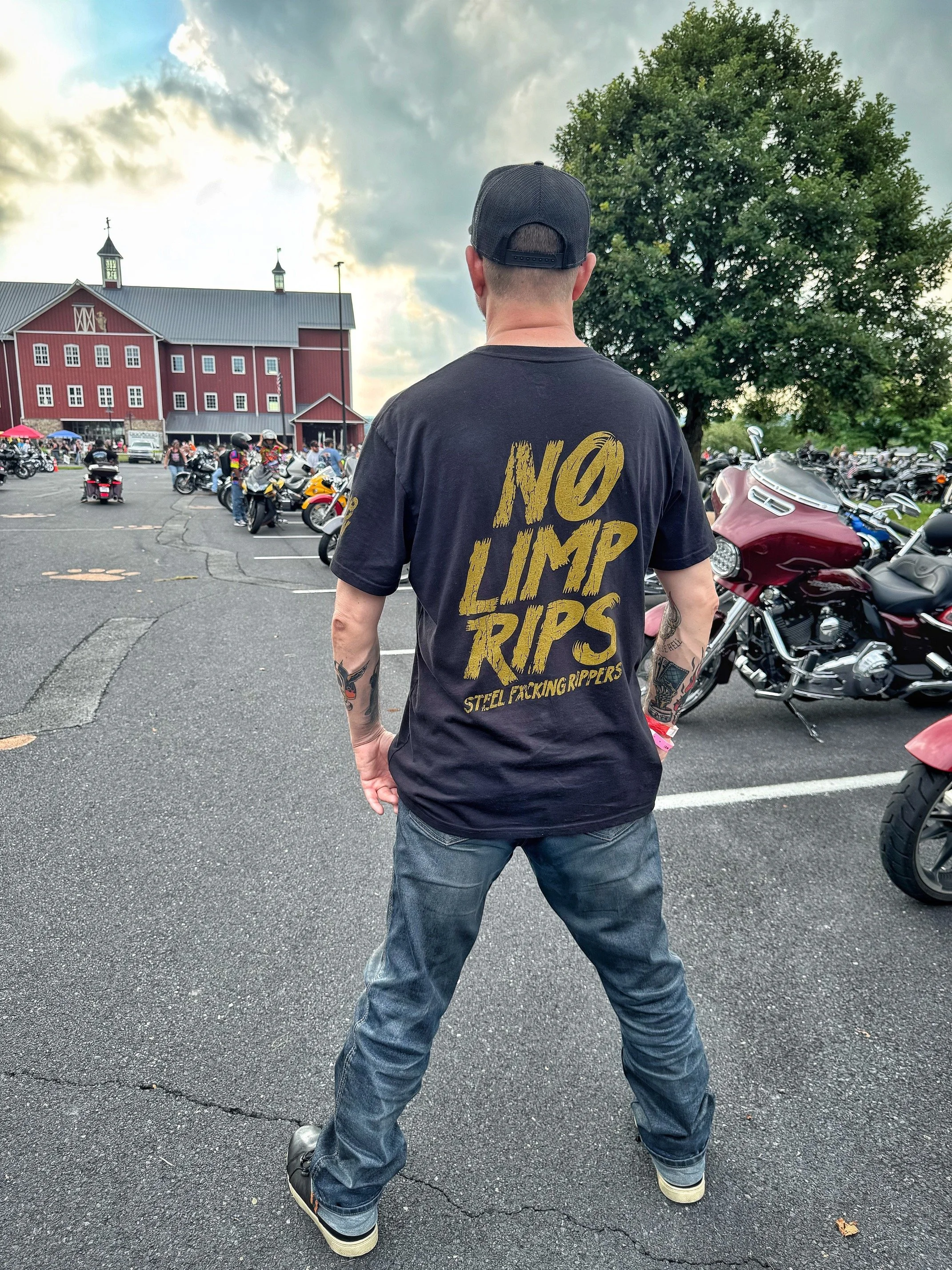 Product_Tshirt_Example1.jpg