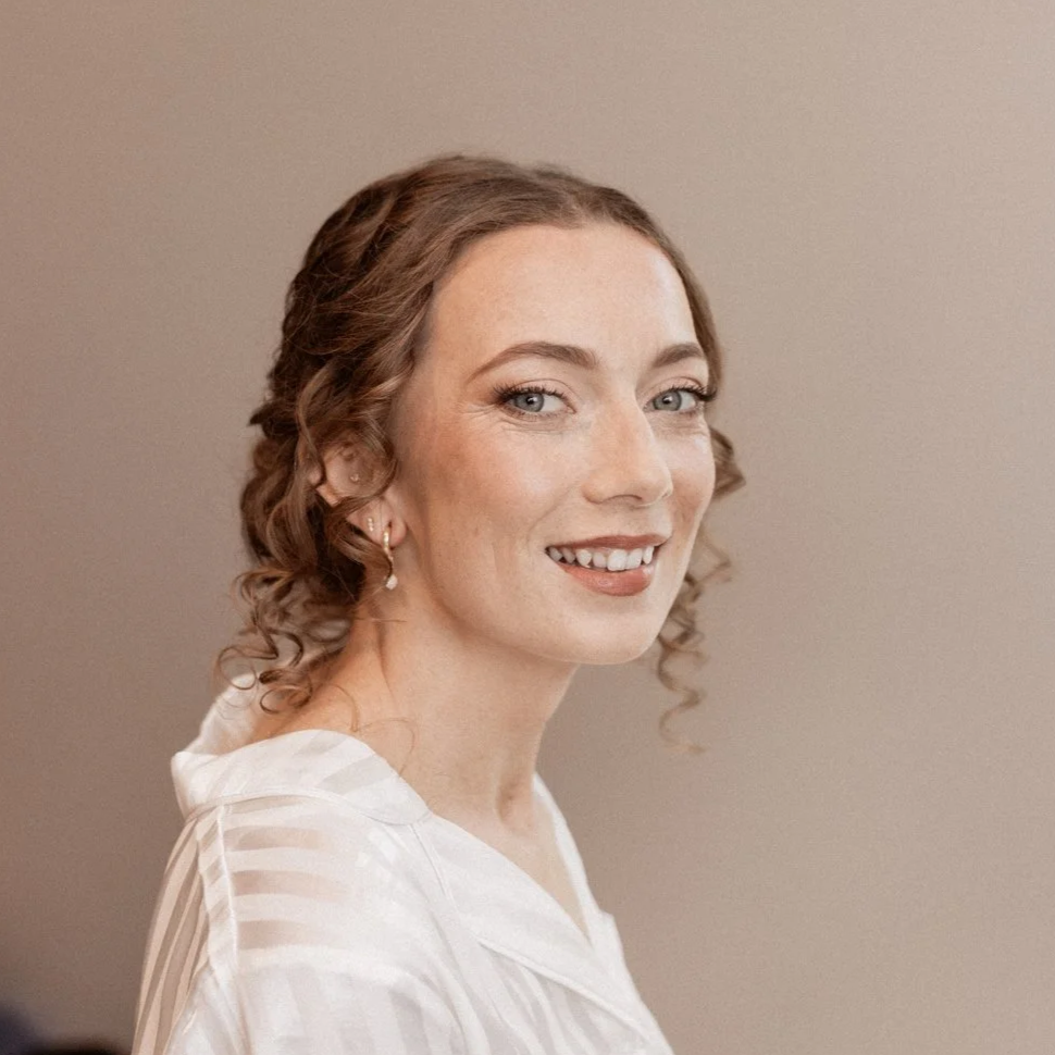 Warm Bridal Make Up Look