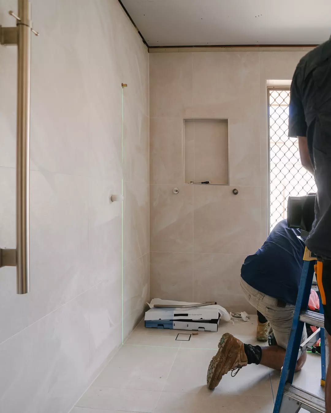 ✨ Precision in progress! Every bathroom renovation starts with the right layout. Our team uses laser levels and expert planning to make sure every tile and fitting is perfectly placed. Quality is in the details.
#BathroomRenovation #7to7Bathrooms #QL