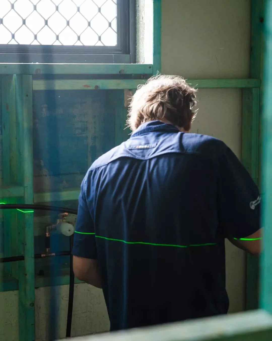 Laser lines out = no guesswork. Precision now saves headaches later.
#tradietips #constructiondetails #renovationlife #precisionwork #buildsmart