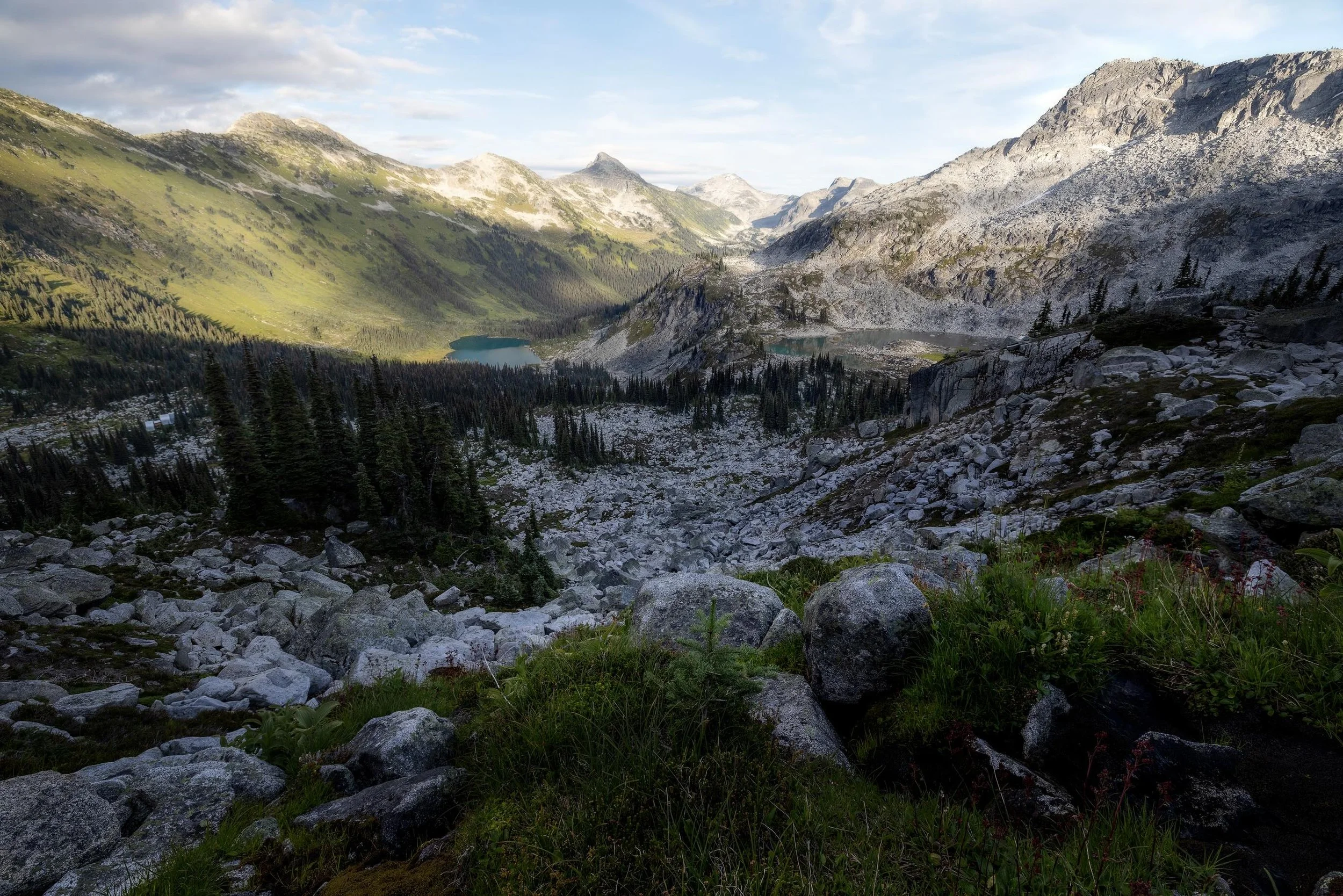 Took about 4hrs to get from that lake to this viewpoint. Mostly because we got lost in the boulder field but still, 4hrs