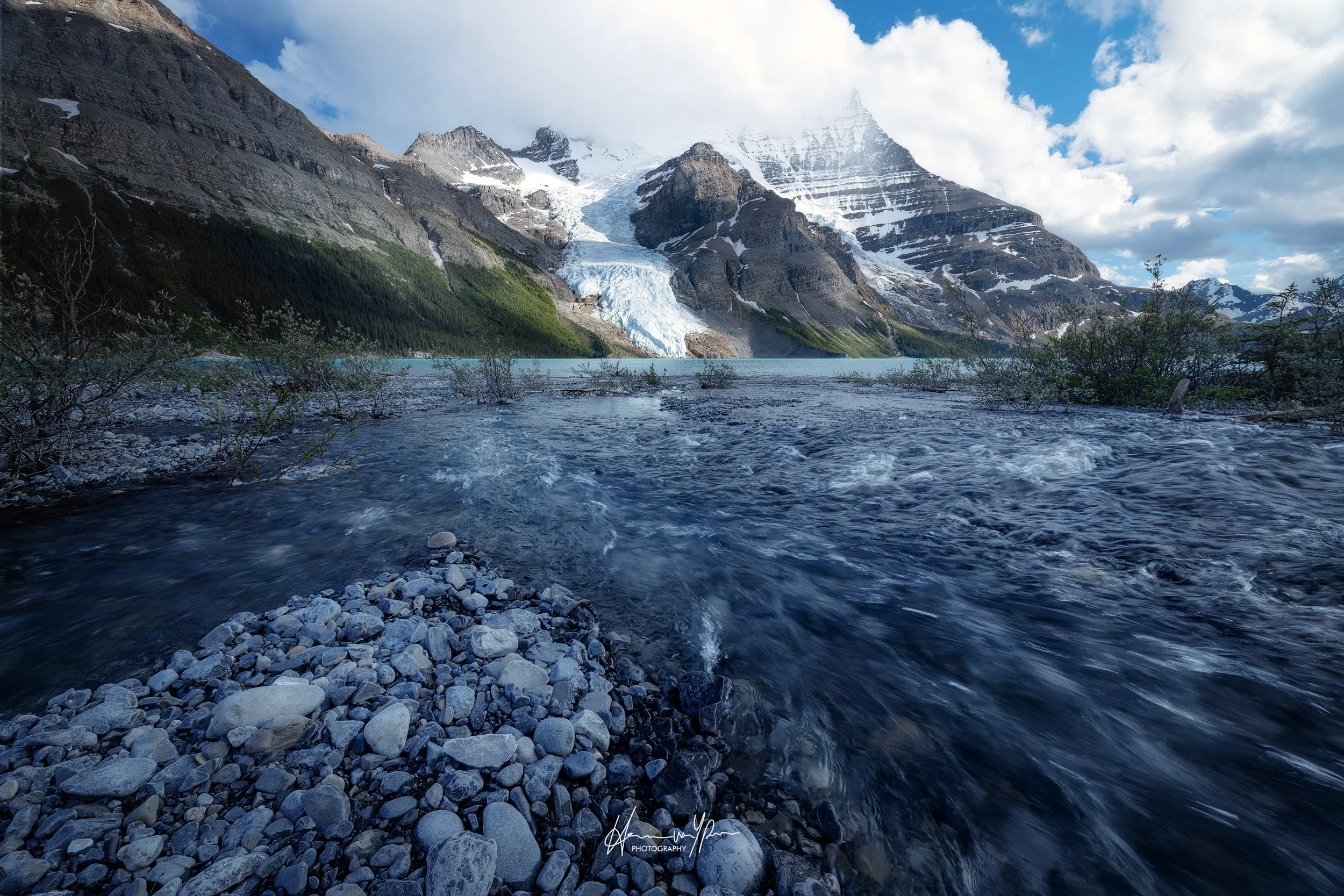 Berg-Lake.jpg