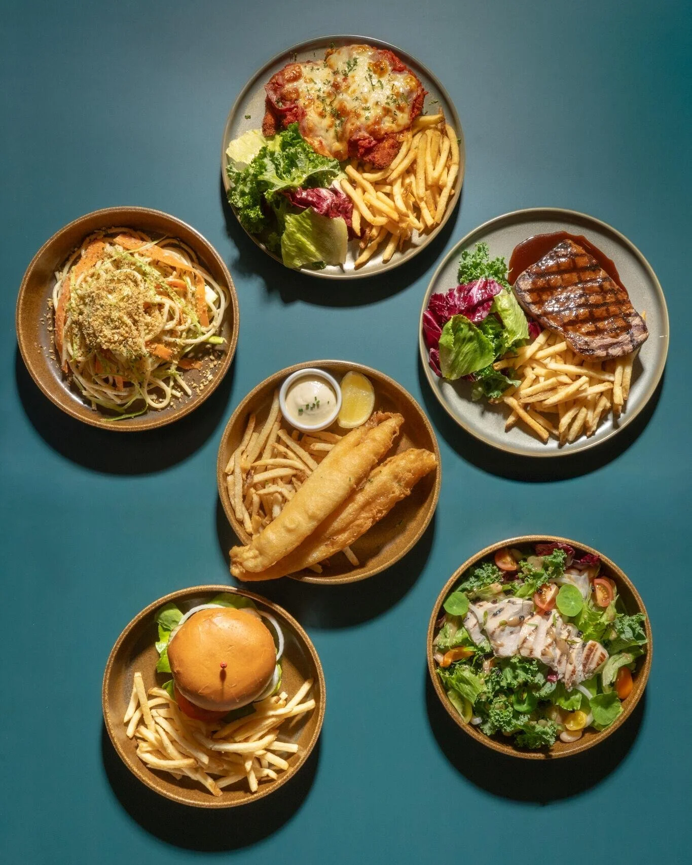 For those city lunch escapes - we&rsquo;re serving grilled chicken salad, beer-battered fish &amp; chips, chicken parmigiana, wagyu burger, steak frites, vegan burger and preserved lemon bucatini, all for $25. 

11:30am-3pm, Weekdays 🍽️