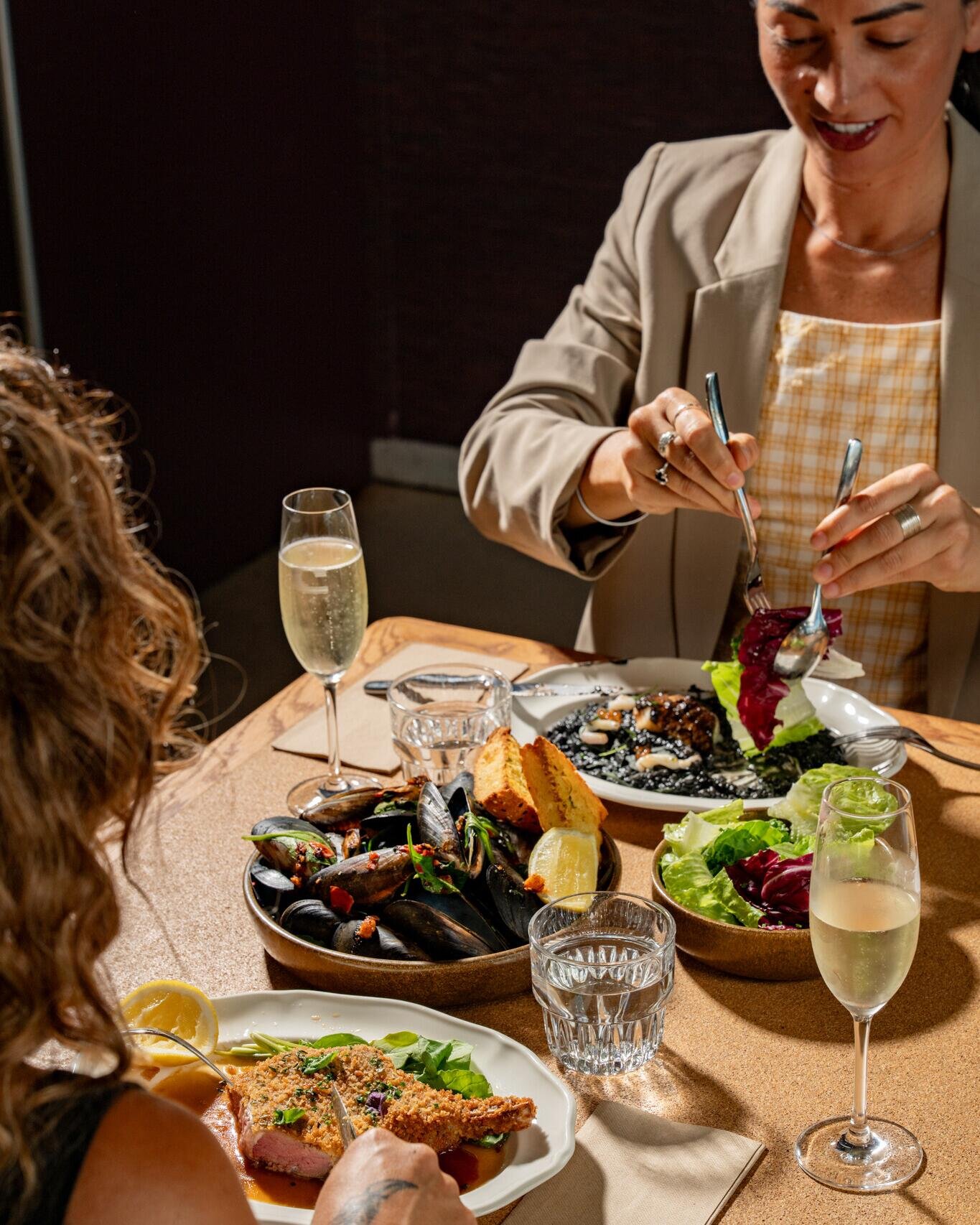 The wait is over 🍷 Our new Winter menu has officially arrived at Cruise Bar &amp; Restaurant - filled with rich seasonal flavours, slow-cooked comfort and hearty dishes made for long lunches and late dinners.

Book your table now
