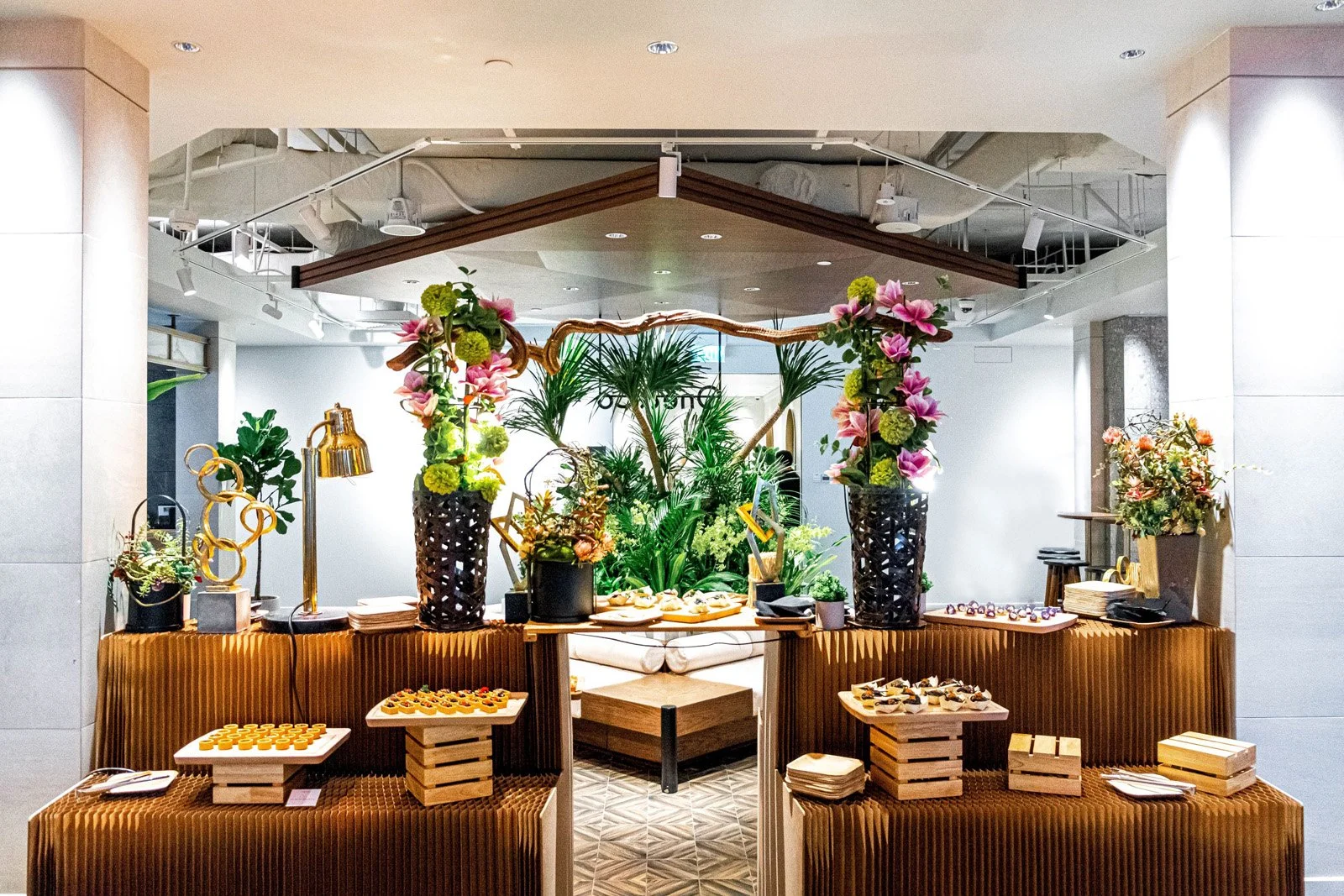 Cocktail Reception vs Seated Catering for Networking Events