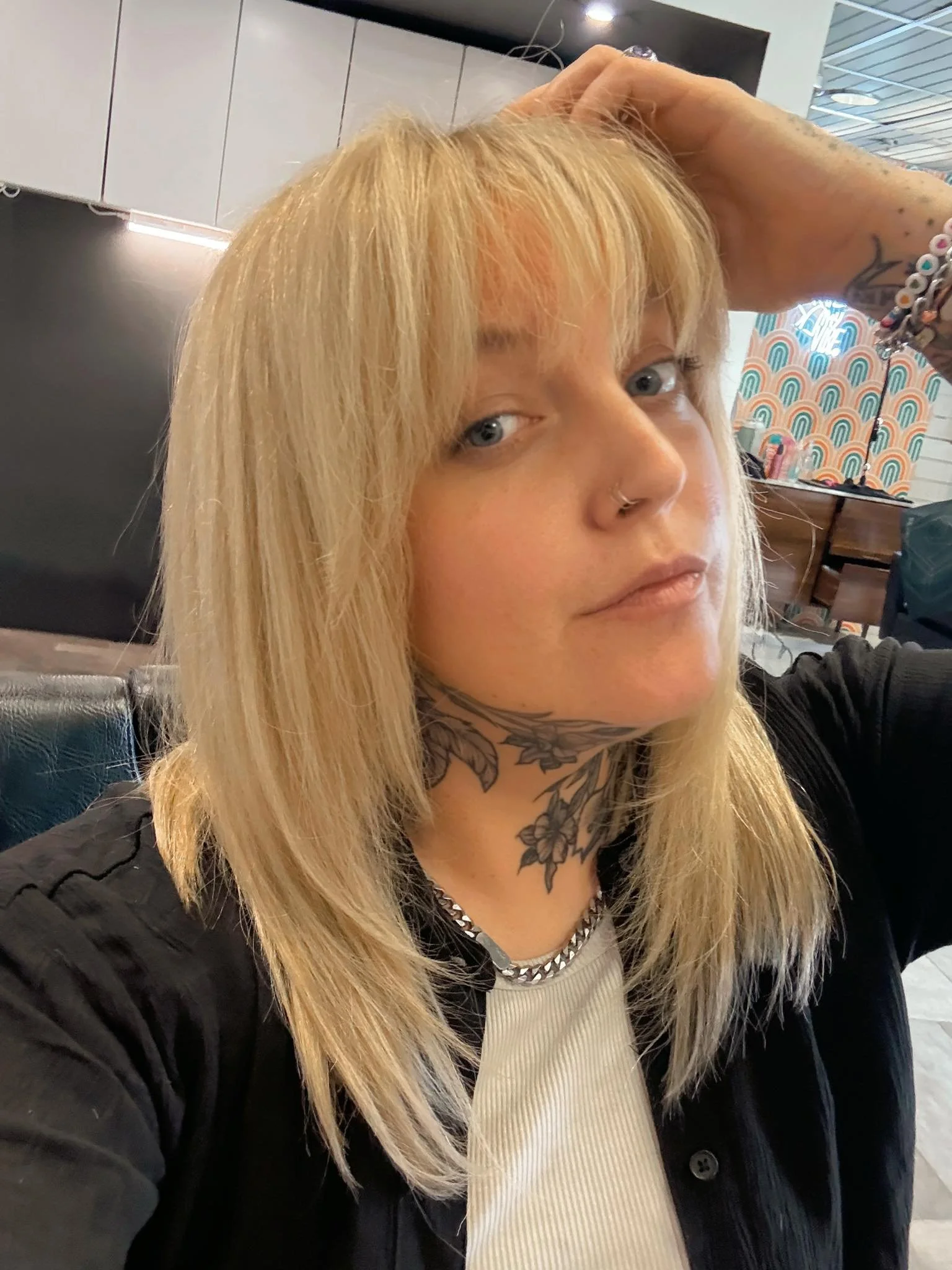 Styling a wig for a client. Forgot the head form so naturally I gotta put it on 💁🏽💁🏽