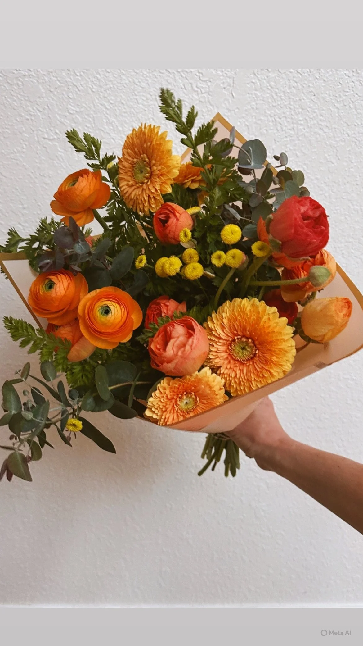 wrapped bouquet .JPG