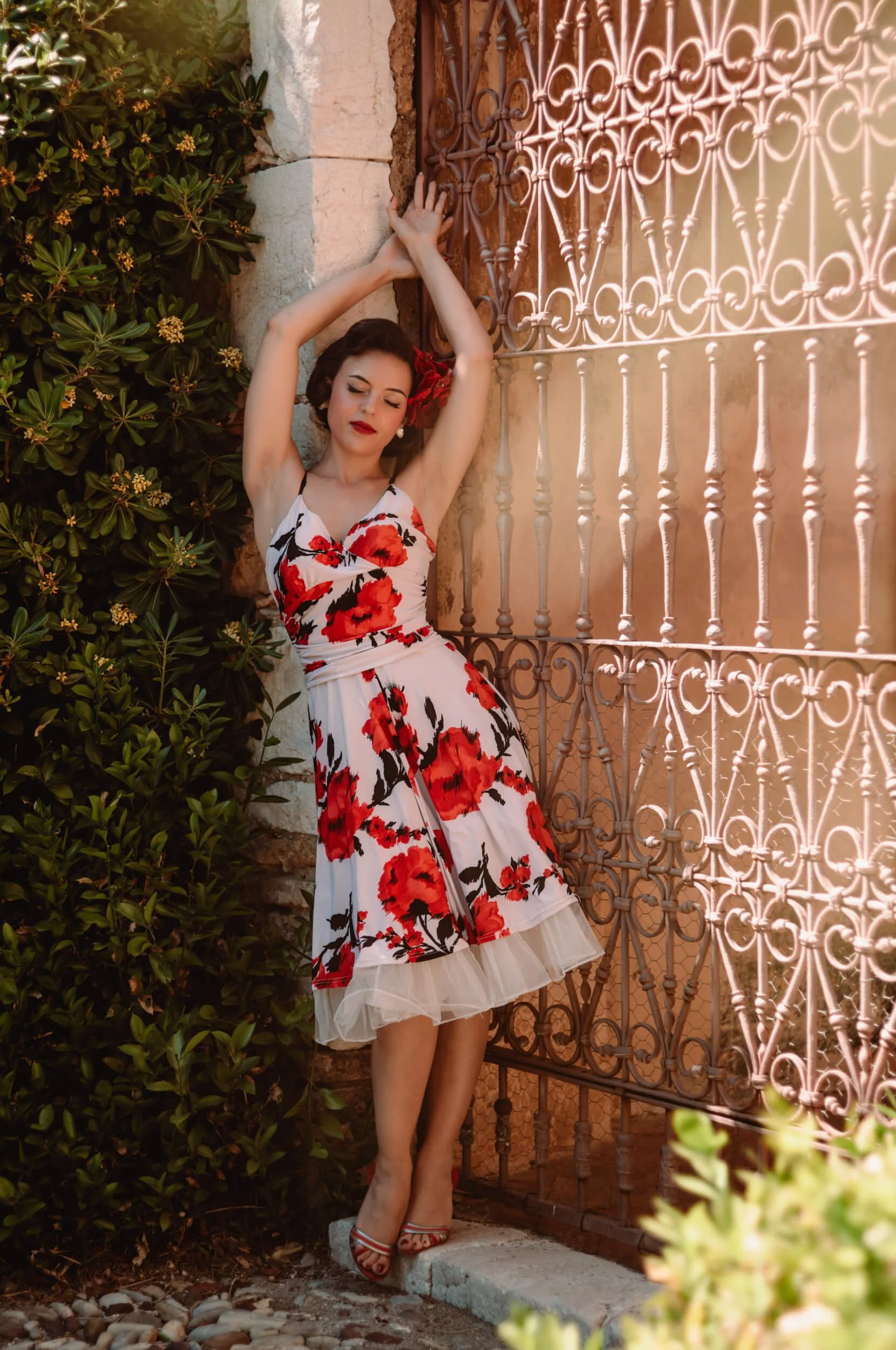 light-lens-lab-75mm-f2-spii-letizia-floral-dress-french-riviera.jpg