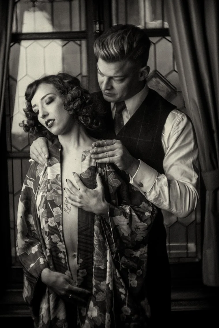 Chanelle and Oberon photographed with the Leica M Monochrom Typ 246 and Thambar-M 90mm f/2.2