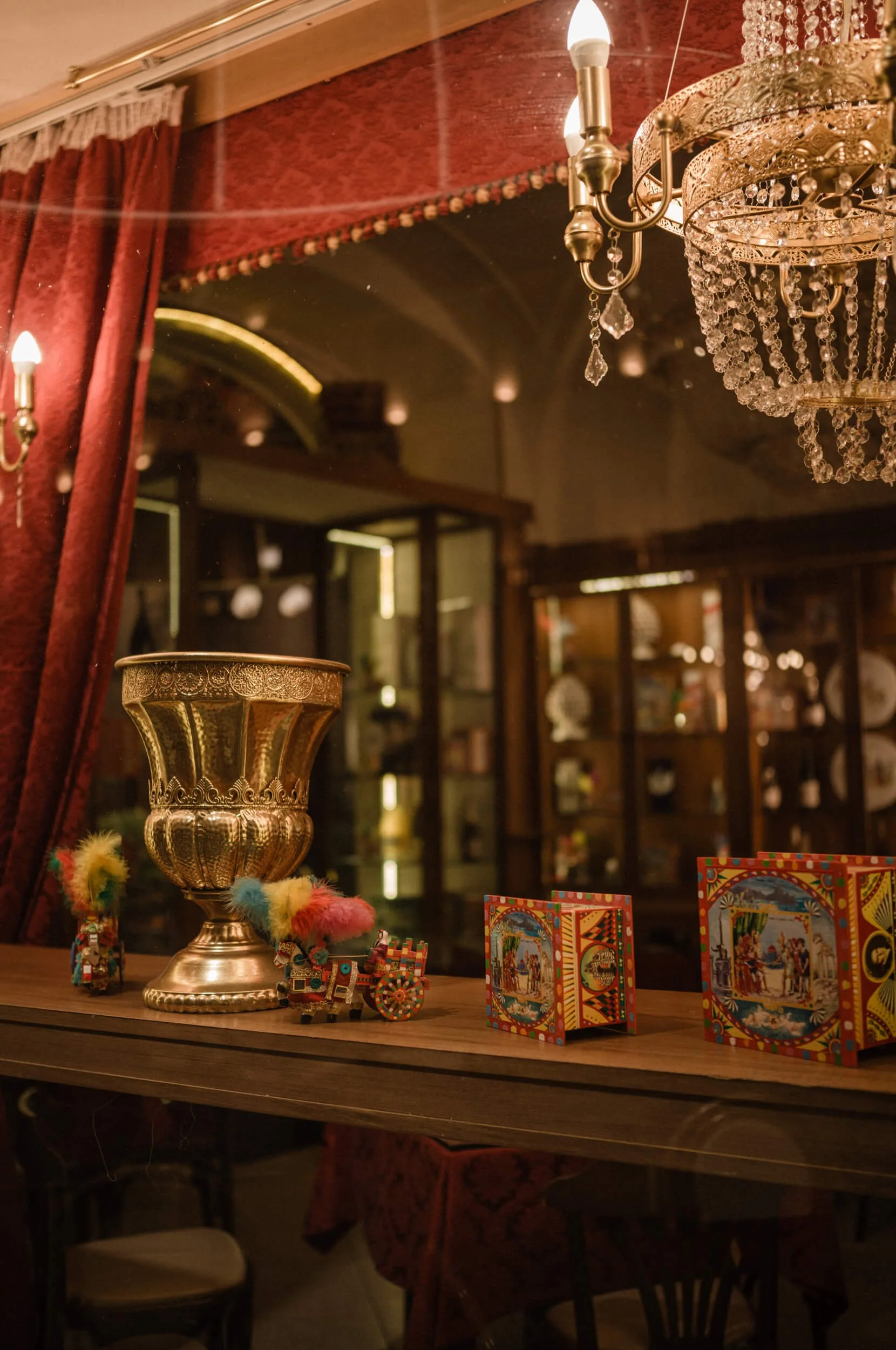 Traditional Sicilian interior photographed with the Thypoch Ksana 35mm f/2, showing warm colour rendering, atmospheric lighting and smooth tonal transitions