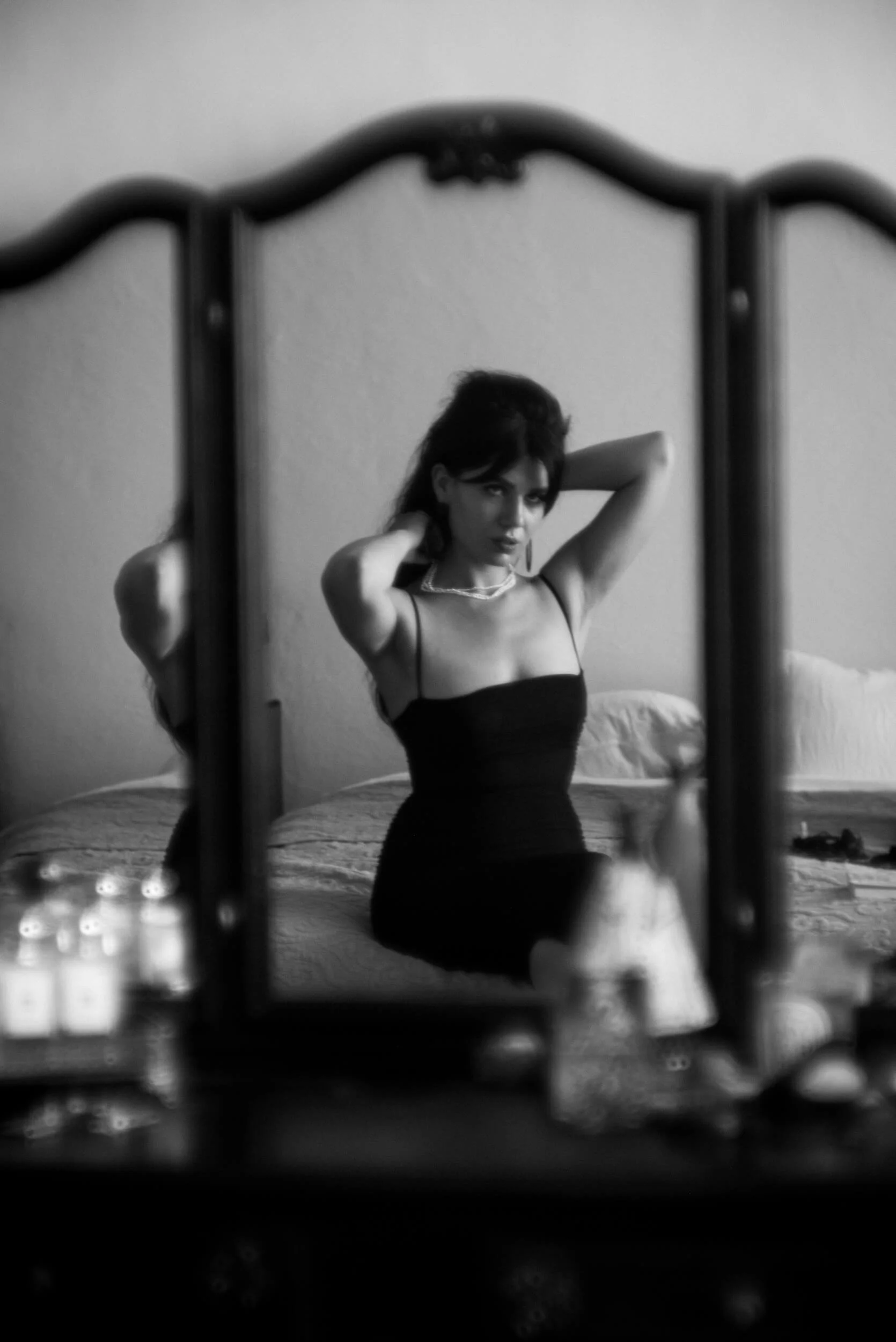 Sarah photographed with the Leica M10 Monochrom and Thambar-M 90mm f/2.2