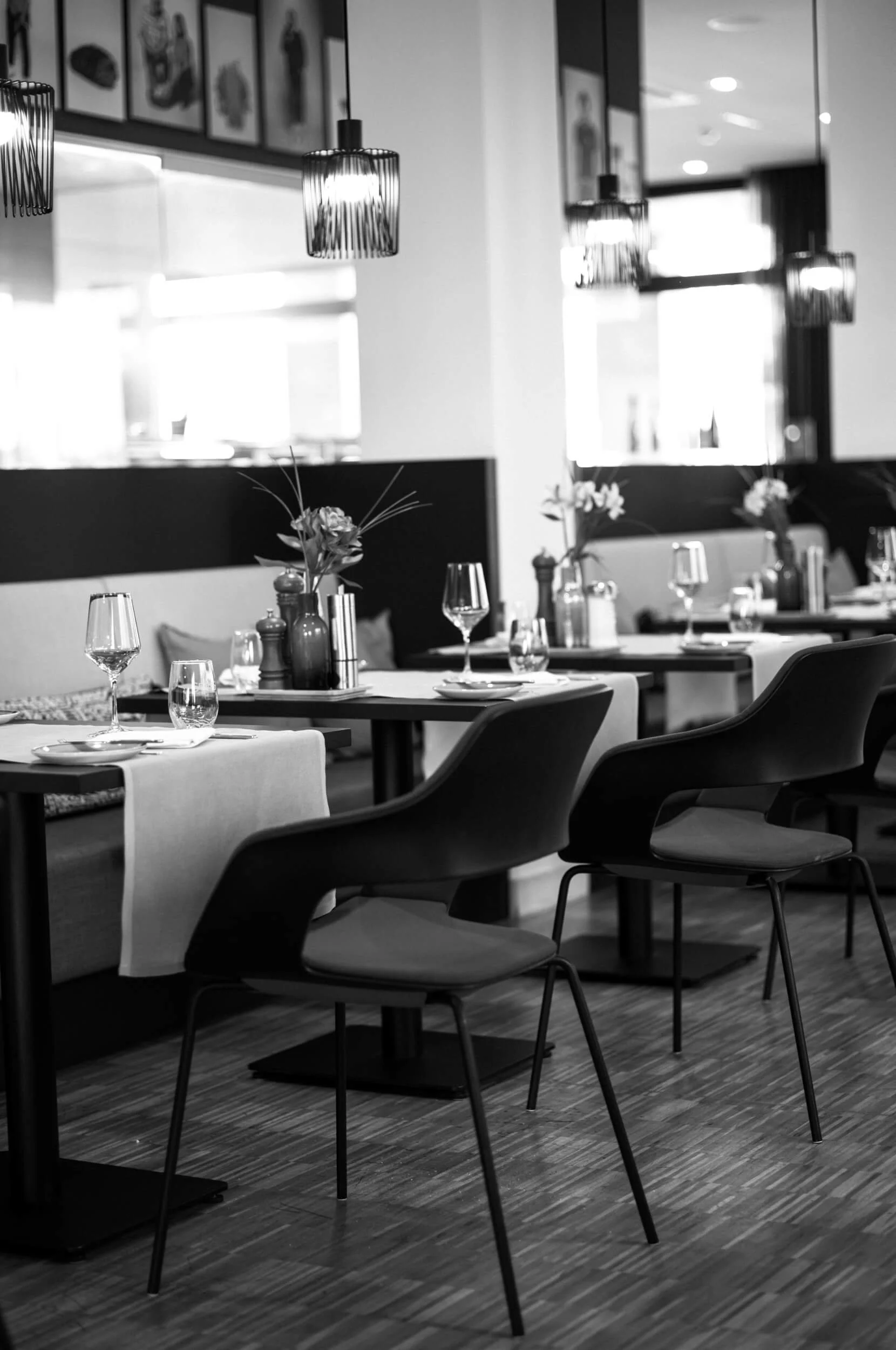 Interior of the Leitz Hotel restaurant photographed wide open at f/2 with the Leica M11 Monochrom and Leitz Summicron-M 66 f/2.