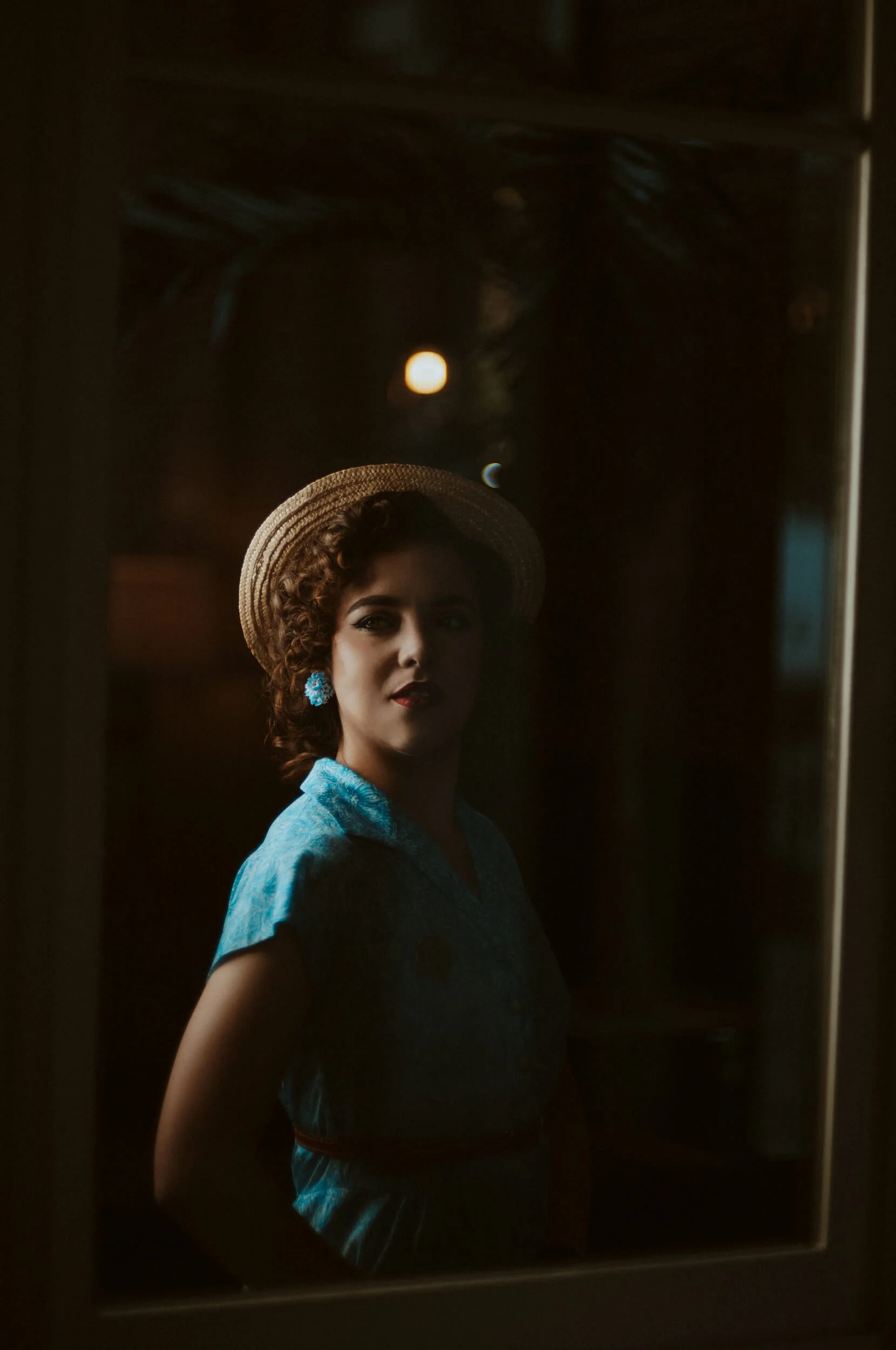 Jennifer in vintage attire photographed with the Light Lens Lab 75mm f/1.5 Z21