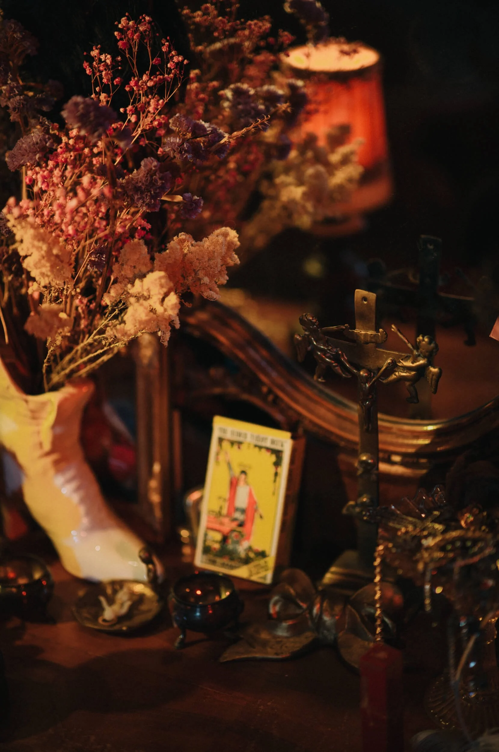 Warmly lit vintage interior at Bettie From Hell's house, photographed with the Thypoch Simera 75mm f/1.4 on the Leica M11-D.