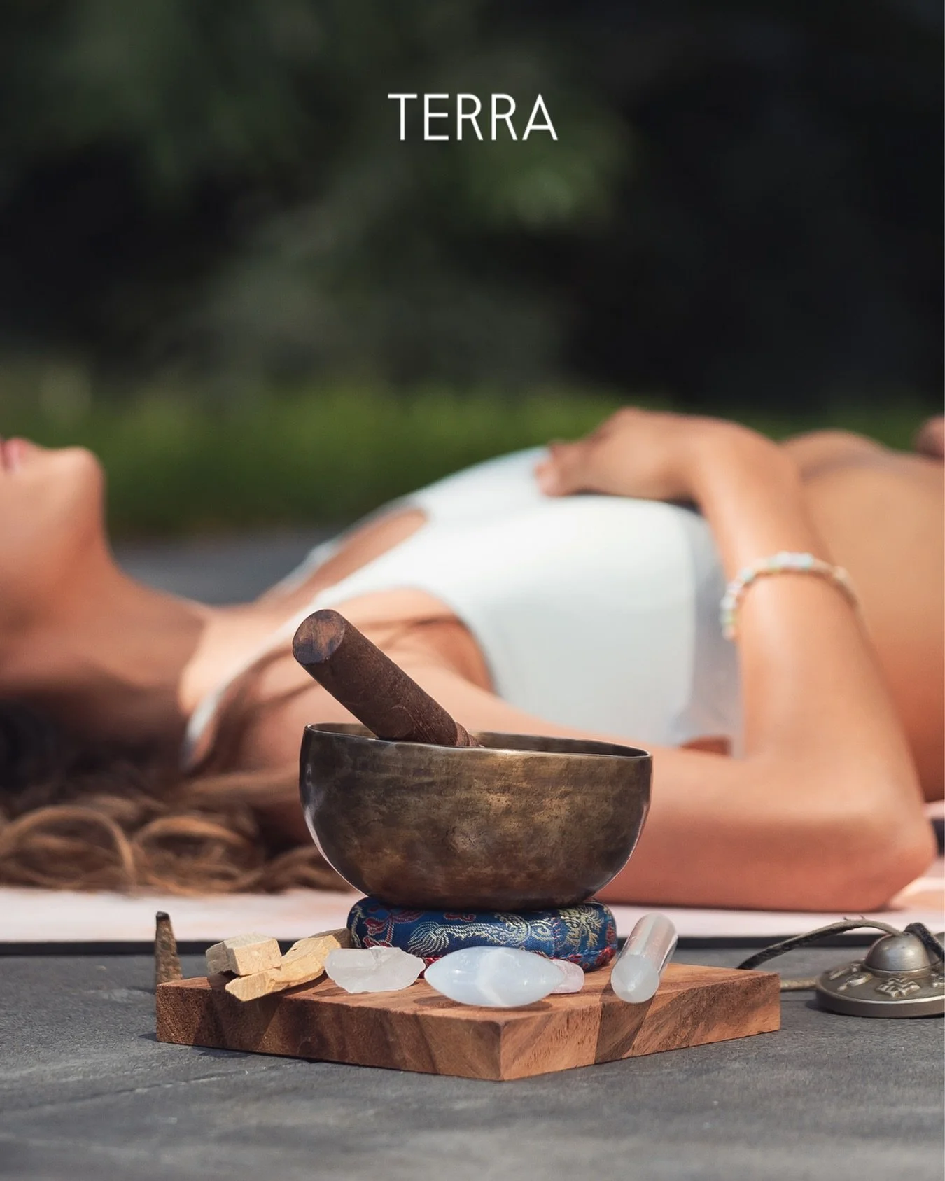 Soft light, open heart, steady breath 🌿 
#Terra #Wellness #Flow