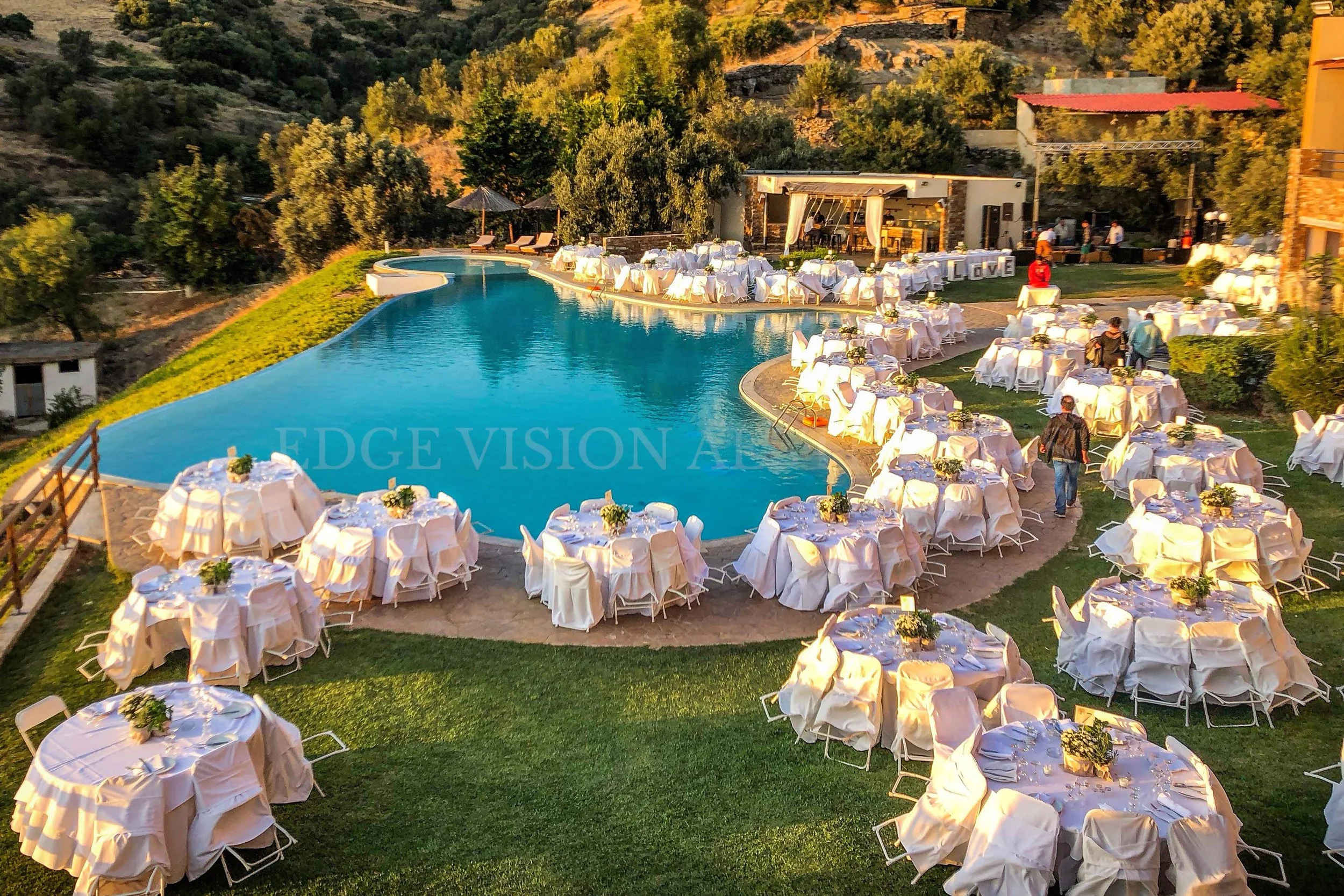 Food & Beverage