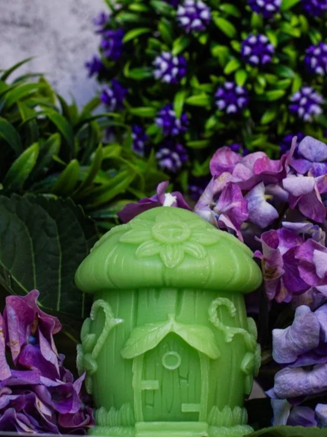 Fairy House Candle 🧚🕯️ Link in bio ⛓️ 

Photos by @crowsandbonesstudios