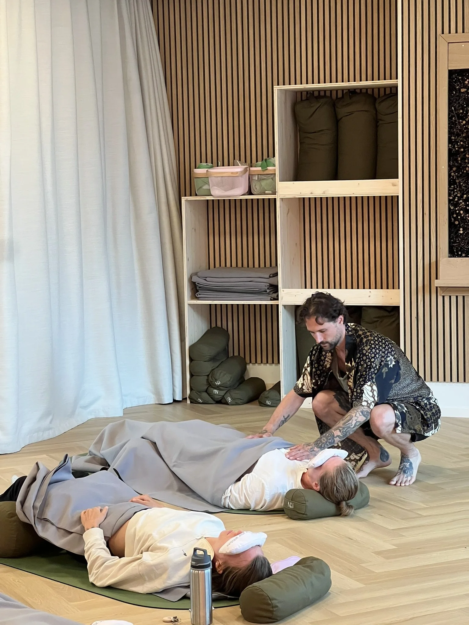 Oxygen Melody breathwork session with personal somatic guidance at ANNTIN wellbeing studio at Bahnhof Glattbrugg.