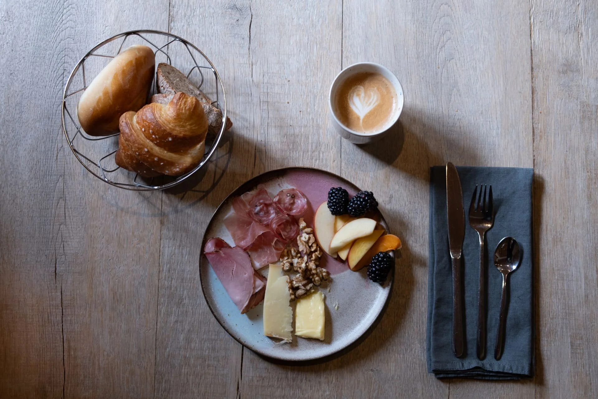 nag_250719_ÜJA_RESTAURANT_frühstück_011.jpg