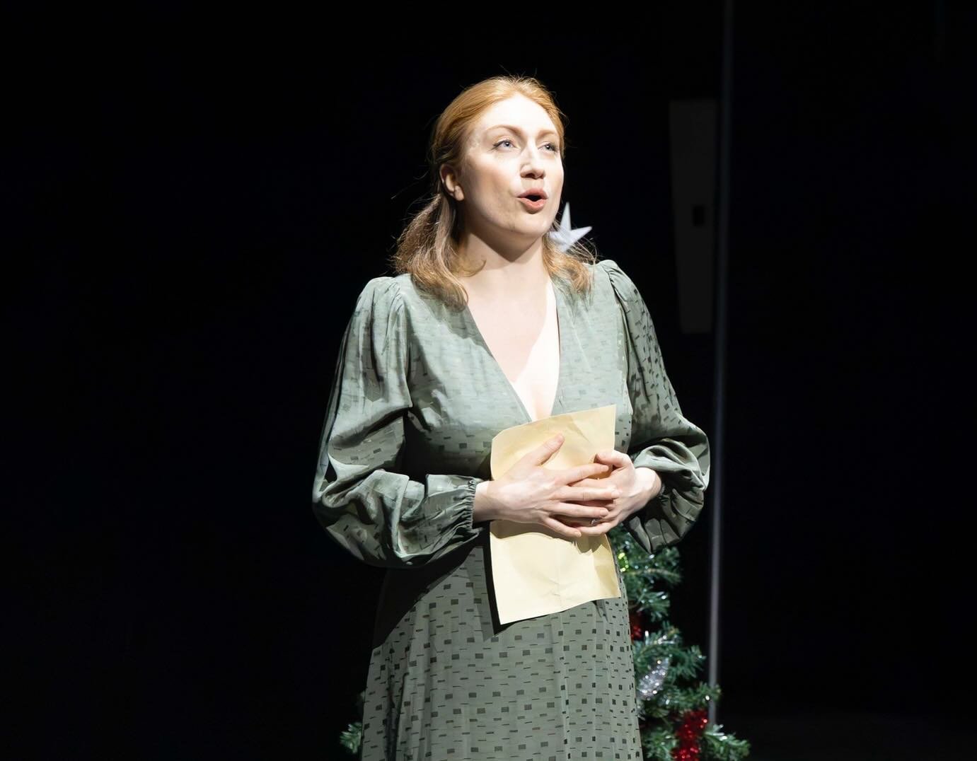 My final performance as a master student at Oslo Opera Academy is now officially done ✔️ 

I&rsquo;d like to thank everyone involved! I have enjoyed the whole process and I appreciate you all so much! 

Werther, by Massenet. 

Tack till alla inblanda