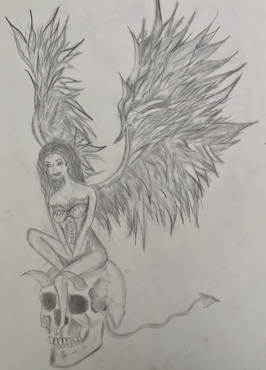 Dessin au crayon d'une femme avec de grandes ailes, assise sur un crâne humain, avec une queue de diable