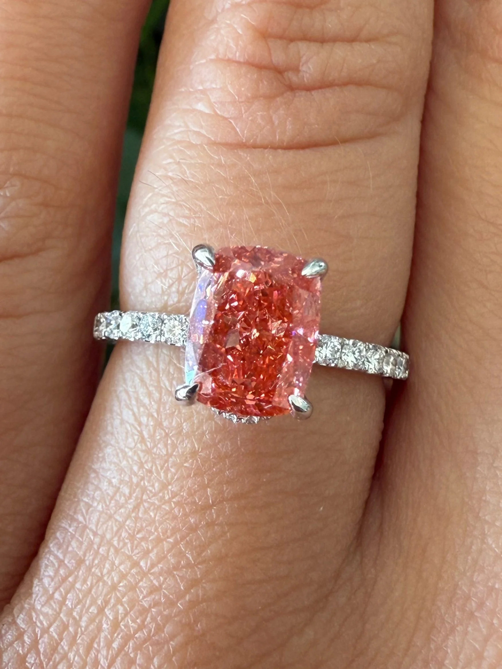 14k White Gold Lab Grown Fancy Vivid Pink 2.02CT Diamond Ring- Size 6.5