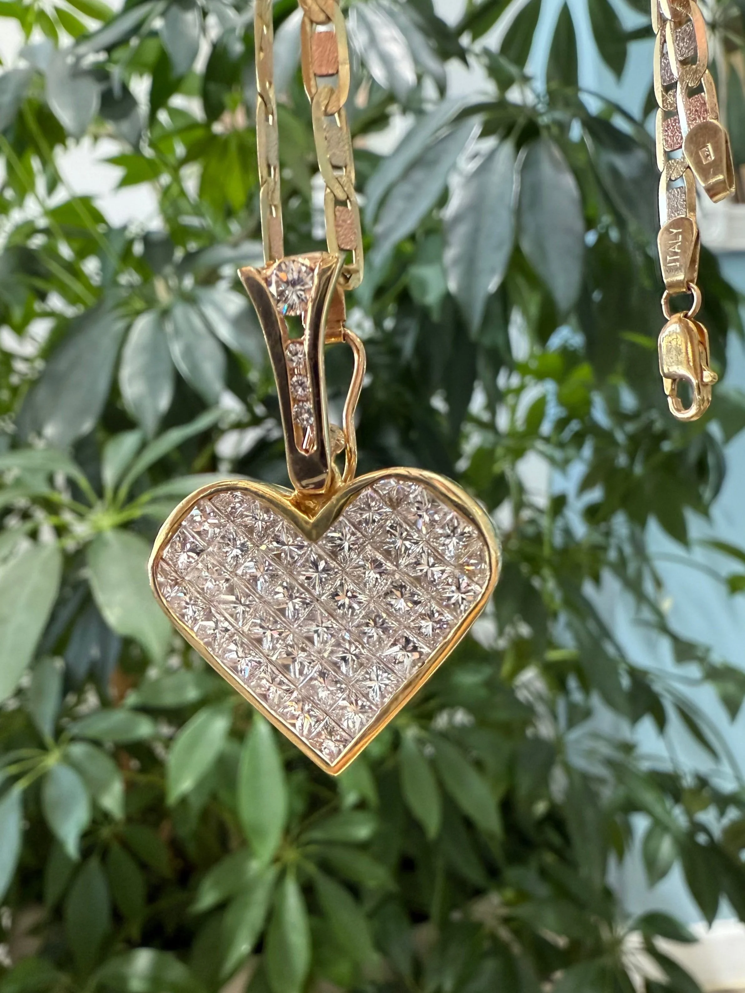 18k Yellow Gold 4.5CT Diamond Heart Pendant on a 14k Yellow Gold 20" Chain
