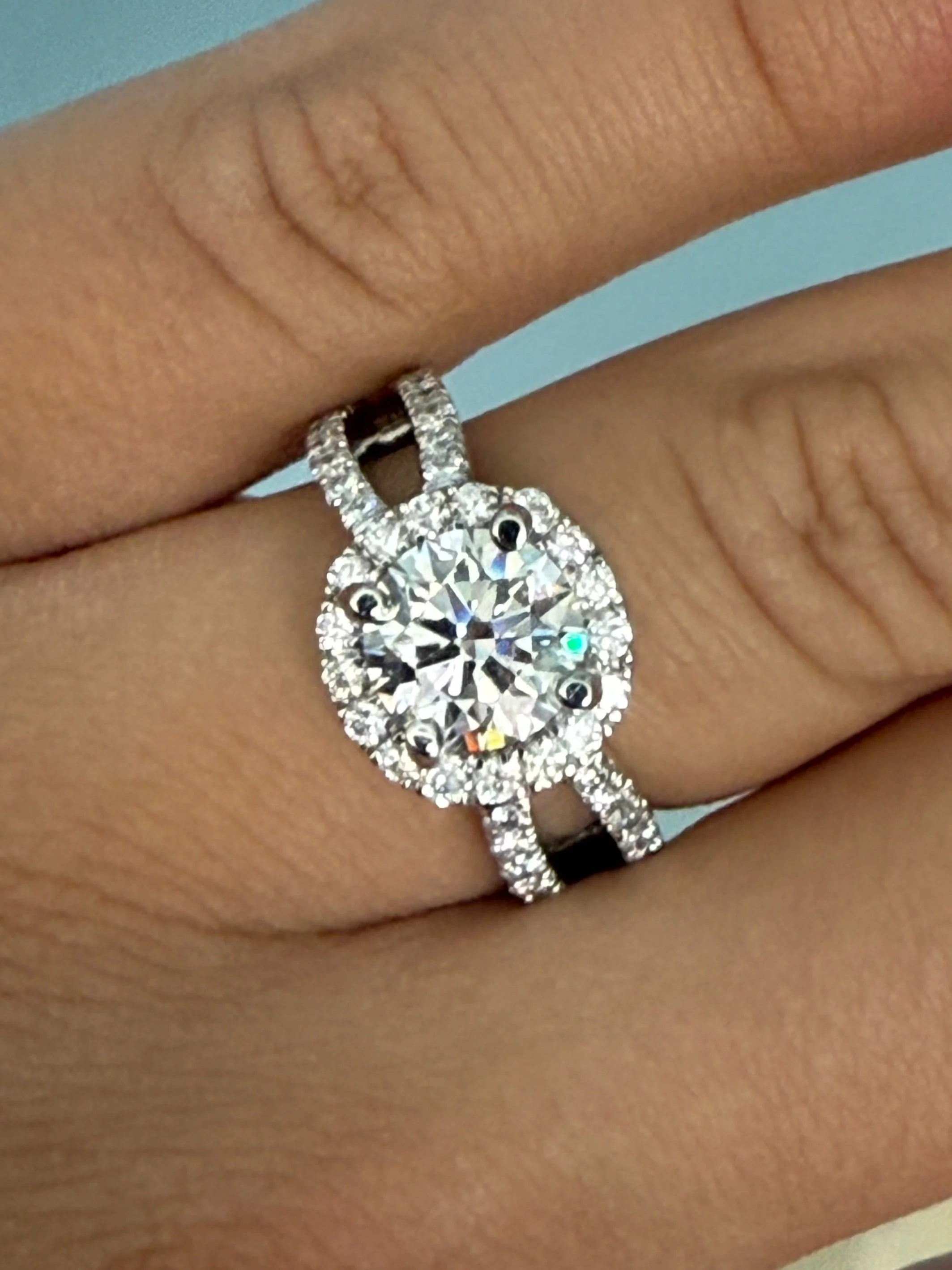 14k White Gold Halo Lab Grown 2CT Diamond Ring- Size 7