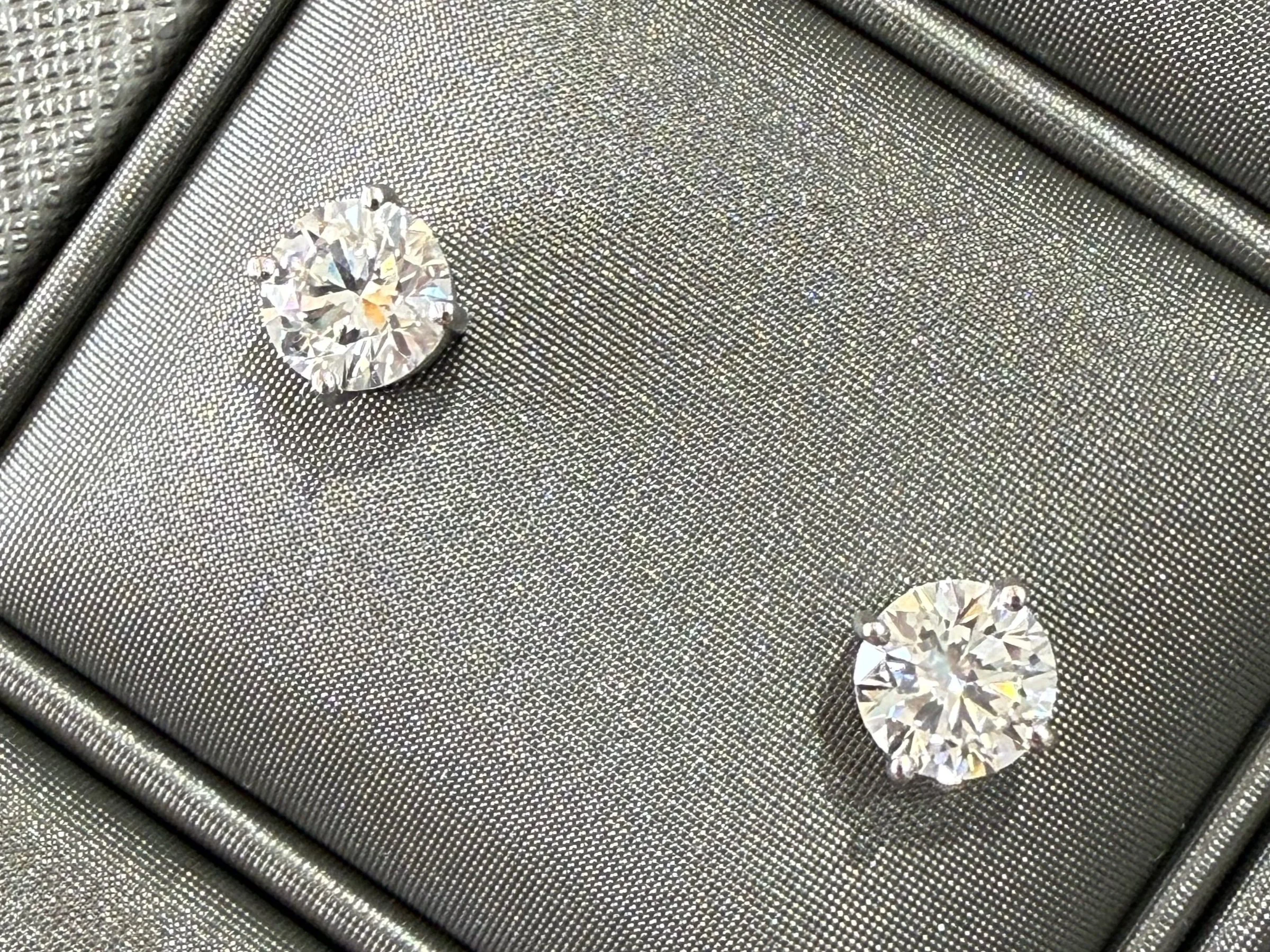 14k White Gold Lab Grown 2CT Diamond Earrings