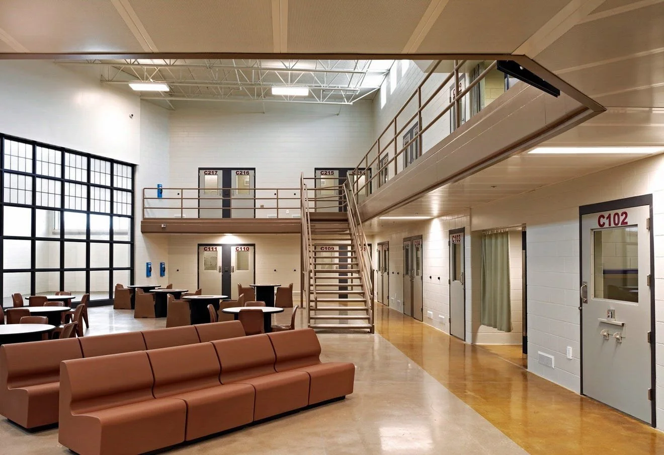 Interior 5