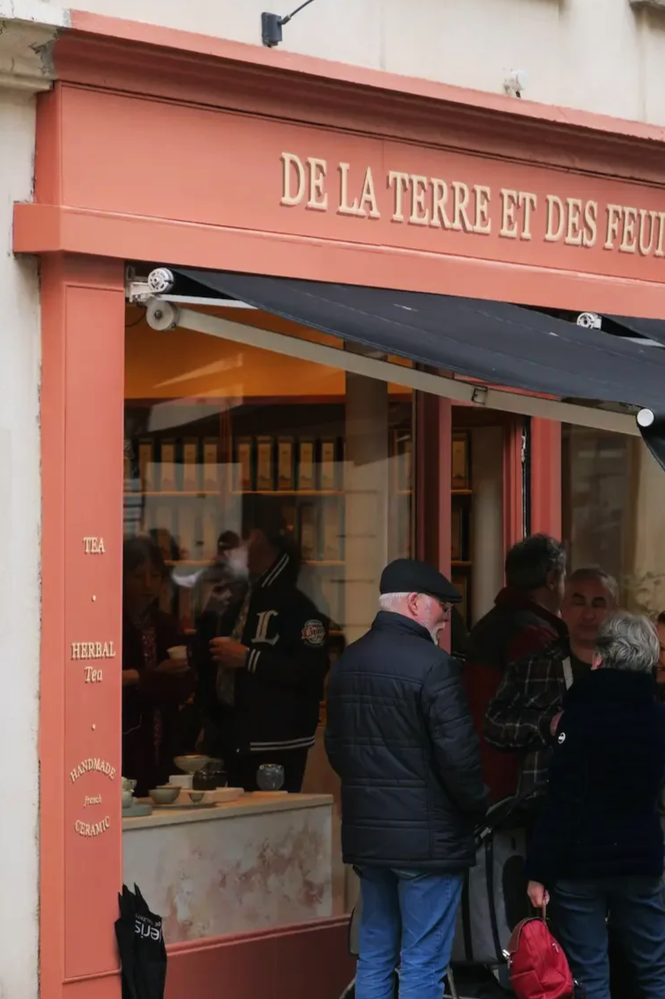 De la Terre et des Feuilles — Avignon