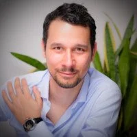 Robert J Beecheno, Senior Business Analyst, Mirabaud Group