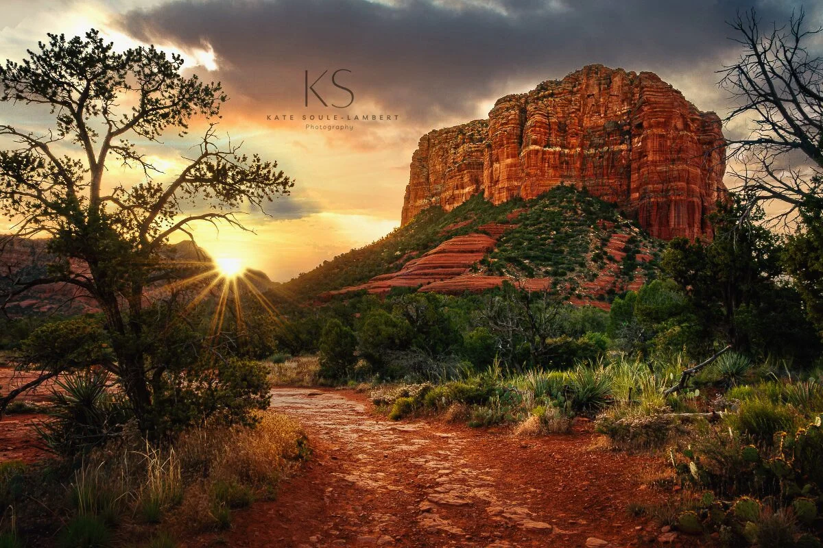 Sedona Awakens: Chasing Transformative Light at Courthouse Butte
