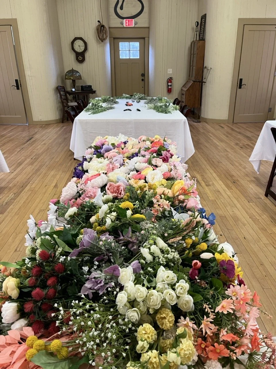 flower bouquet assembly.jpeg
