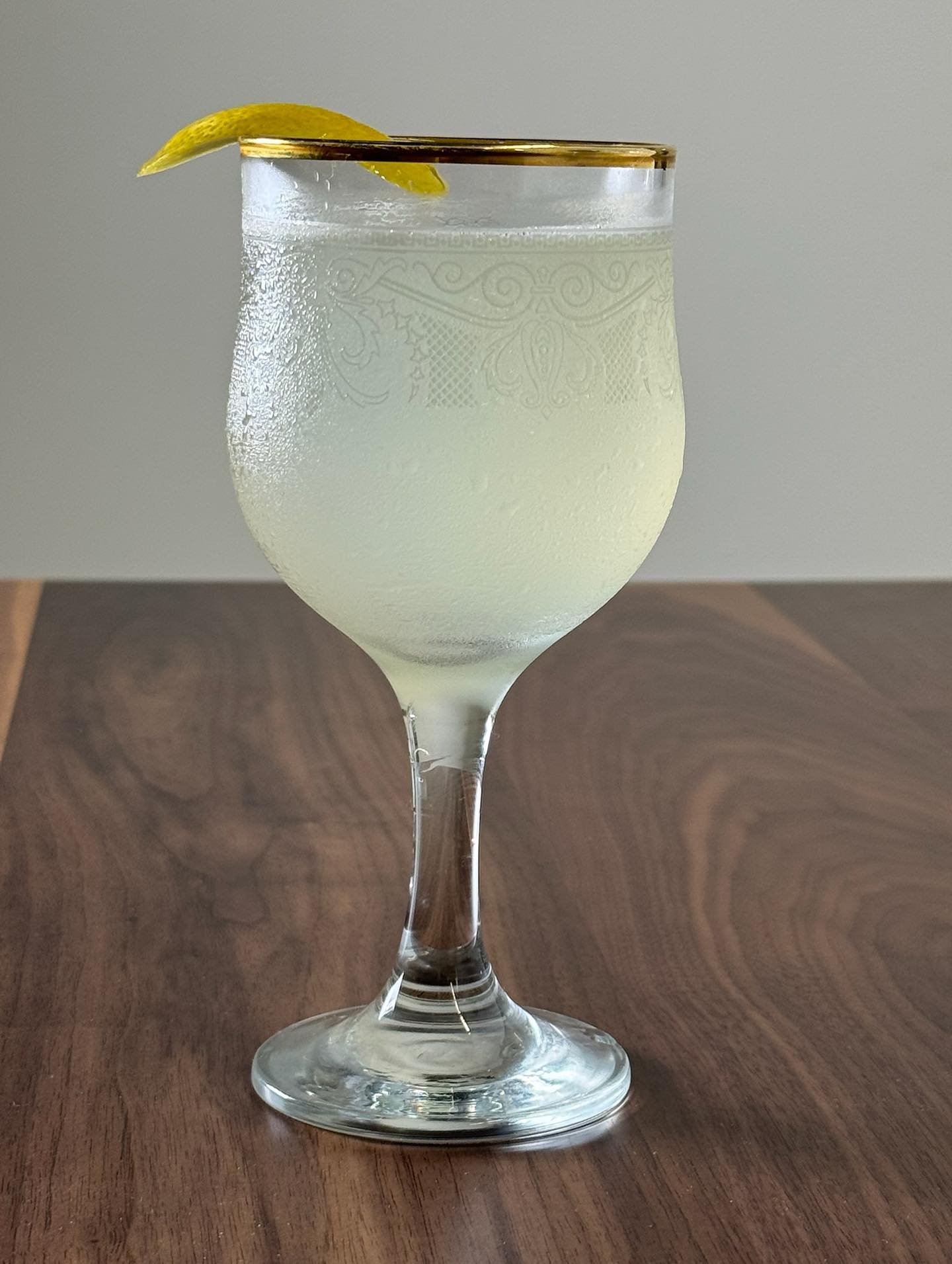 Have you ever had a French 75? Made with gin, lemon juice and simple syrup, and topped with champagne or Prosecco, it&rsquo;s a simple but delicious and refreshing bubbly cocktail for these hot summer afternoons. I like to use an herbal gin like St G