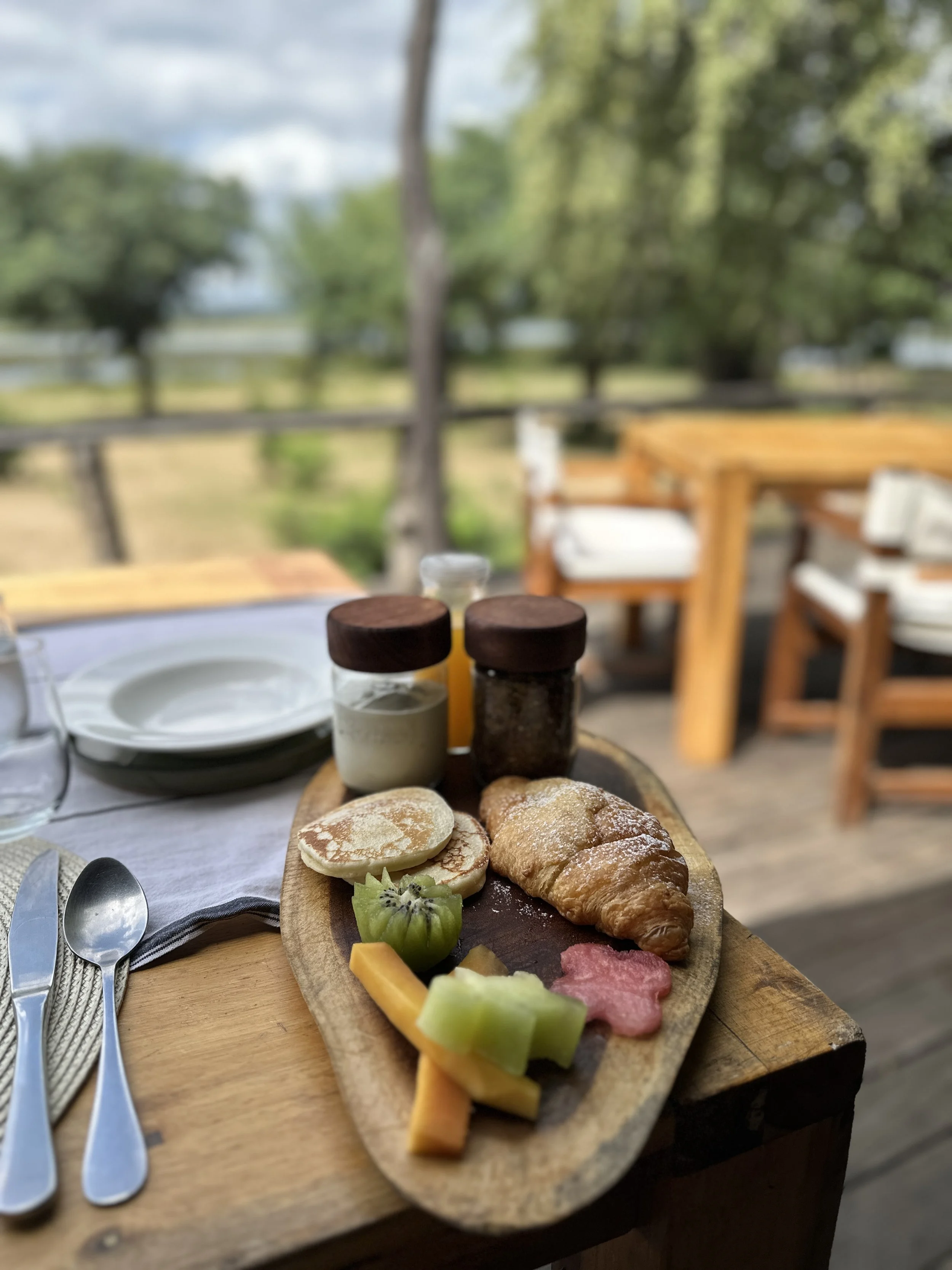 Afternoon tea and cake at Anabezi Camp